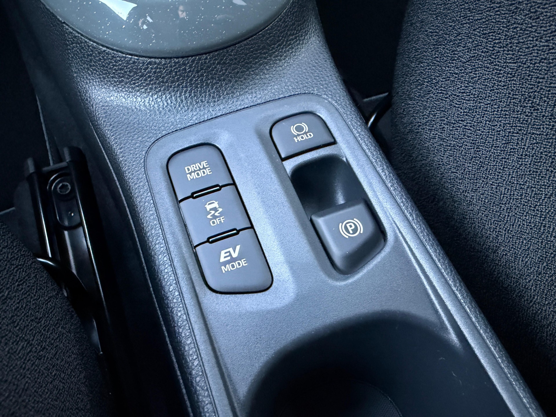 TOYOTA Aygo X 1.5 VVT-i HSD Trend-image-10