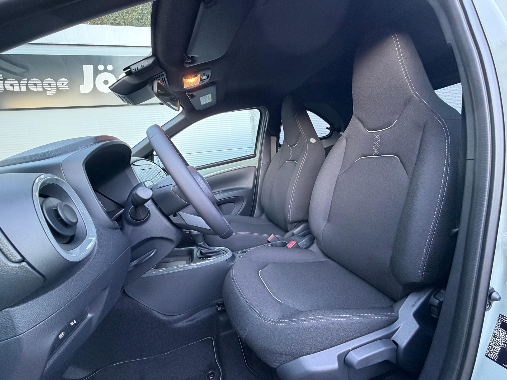 TOYOTA Aygo X 1.5 VVT-i HSD Trend-image-8