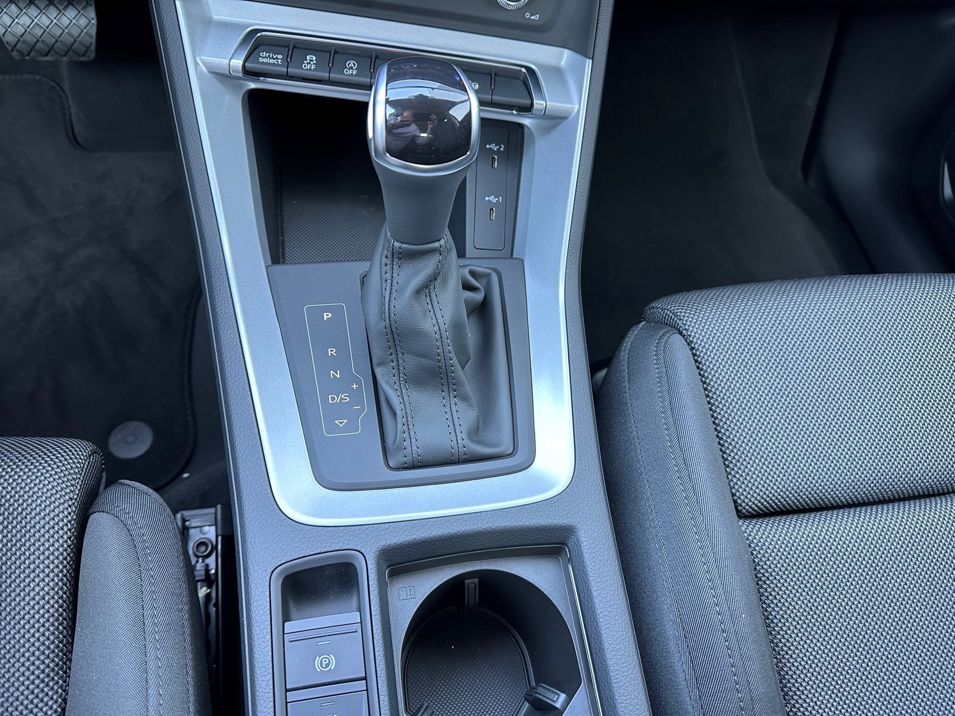 AUDI Q3 35 TFSI advanced Attraction S-tronic-image-9
