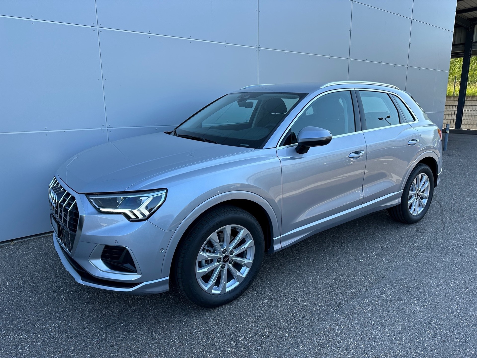 AUDI Q3 35 TFSI advanced Attraction S-tronic-image-1