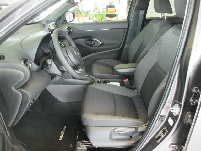 TOYOTA Yaris Cross 1.5 TREND AWDi e-CVT 130 PS-image-3