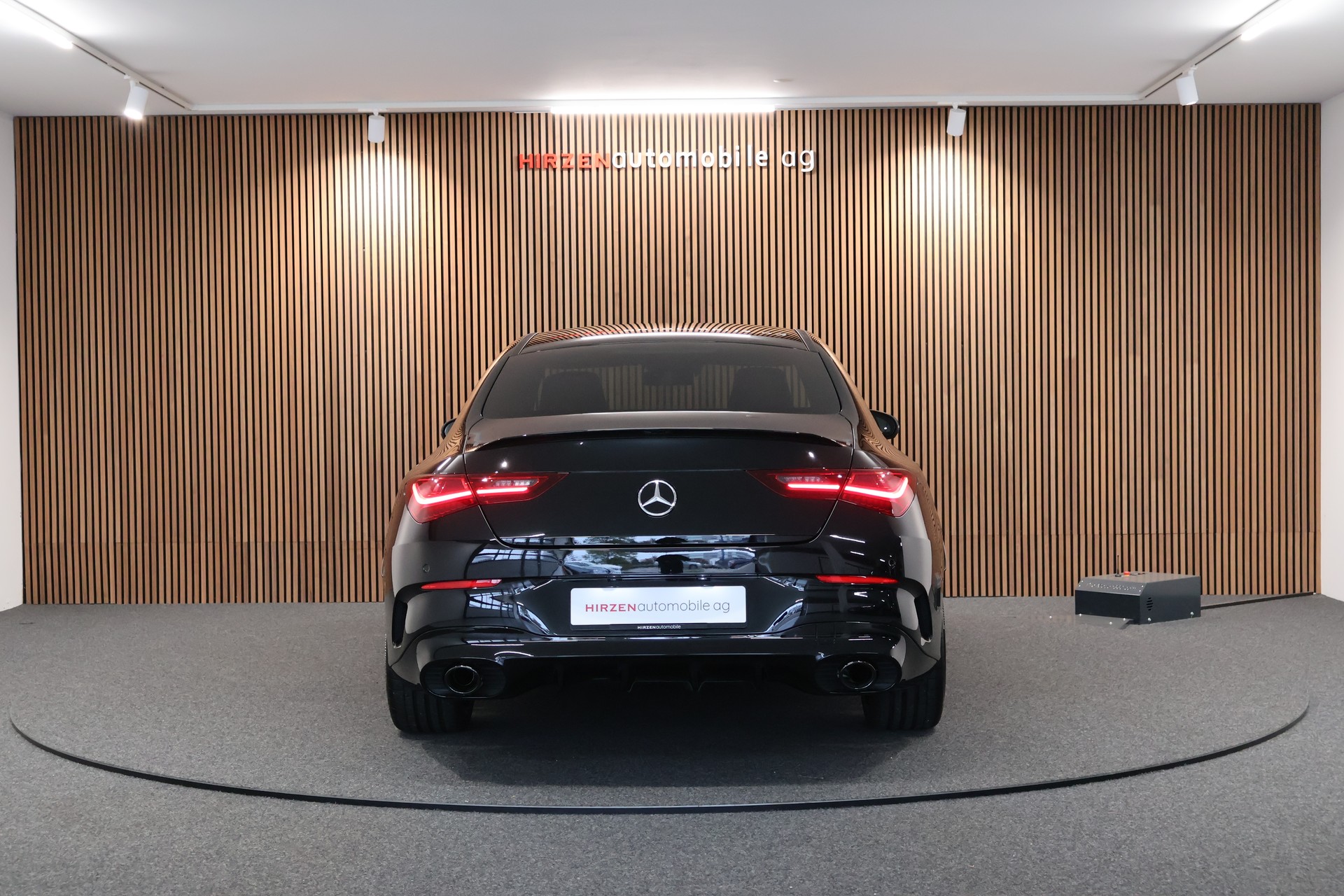 MERCEDES-BENZ CLA 35 AMG 4Matic 8G-DCT-image-3