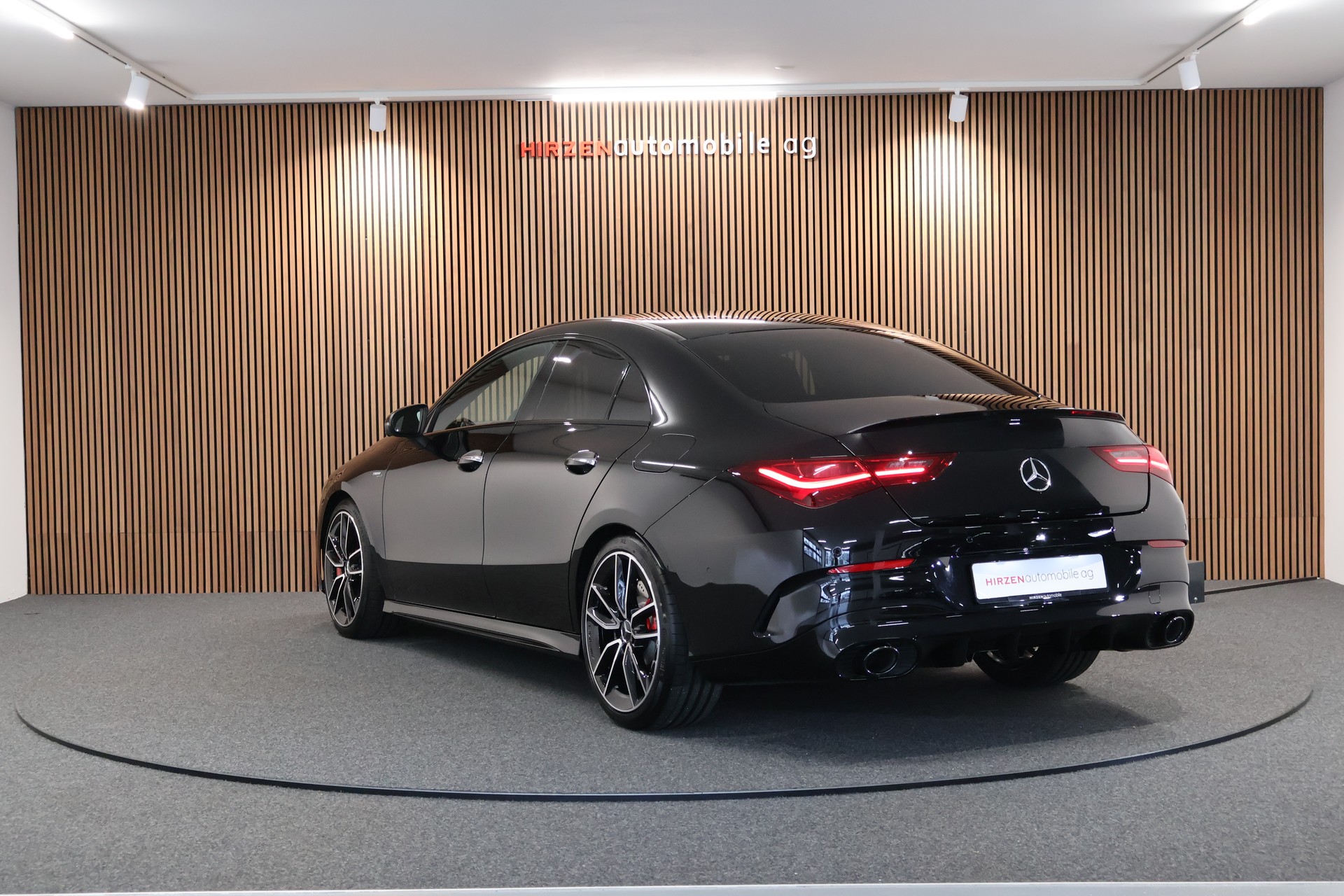 MERCEDES-BENZ CLA 35 AMG 4Matic 8G-DCT-image-2
