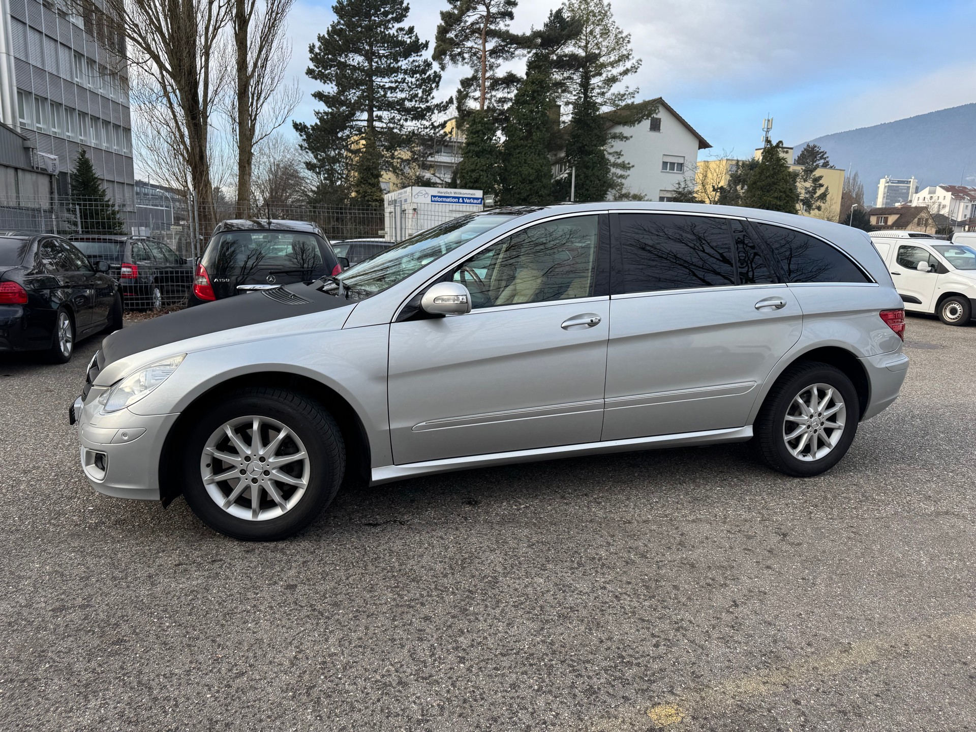 MERCEDES-BENZ R 500 L 4Matic 7G-Tronic * 06x Sitze * Leder * Xenon * Gr. Navi * Tempomat * PDC V+H * B04-image-11