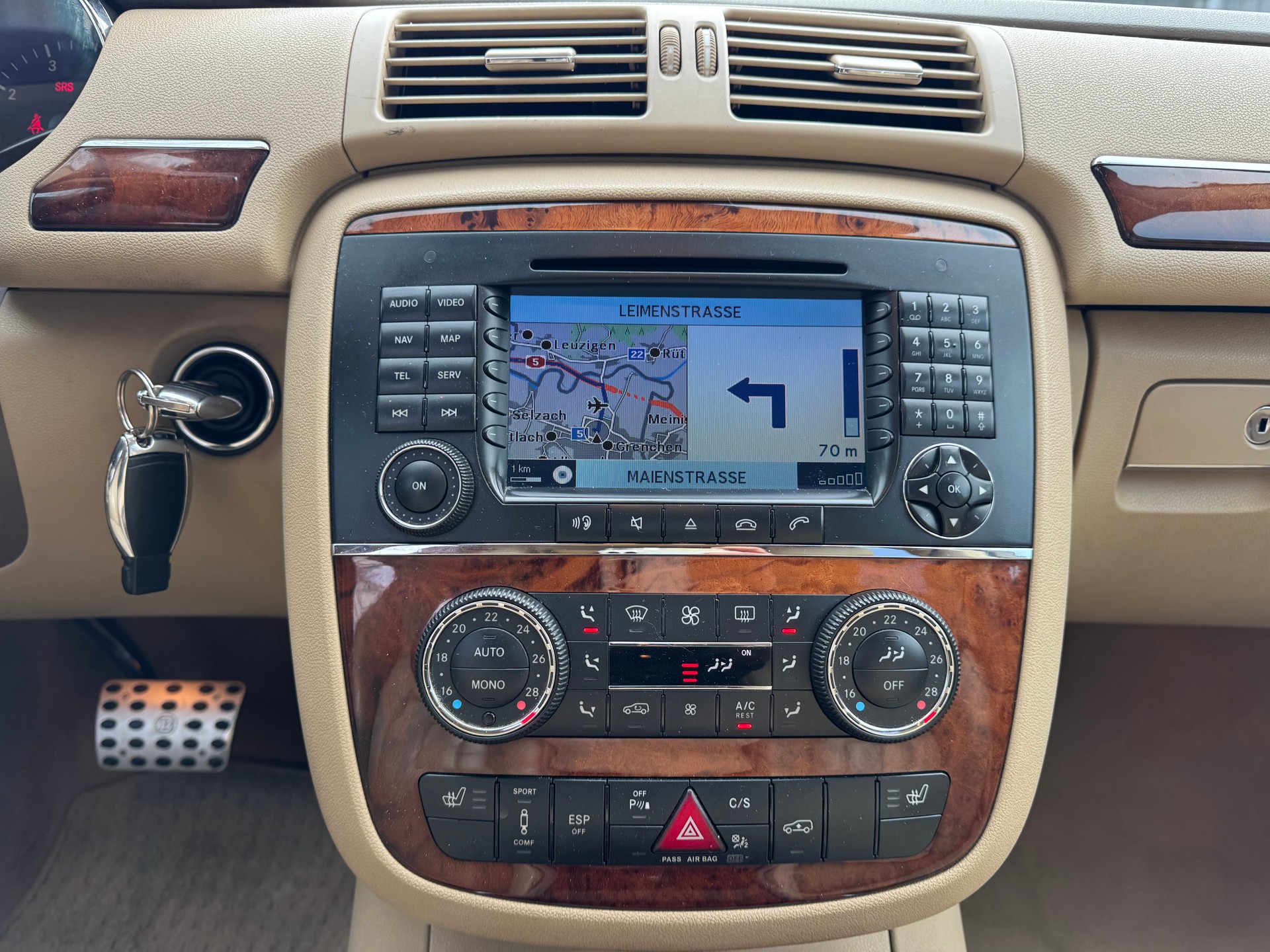 MERCEDES-BENZ R 500 L 4Matic 7G-Tronic * 06x Sitze * Leder * Xenon * Gr. Navi * Tempomat * PDC V+H * B04-image-10