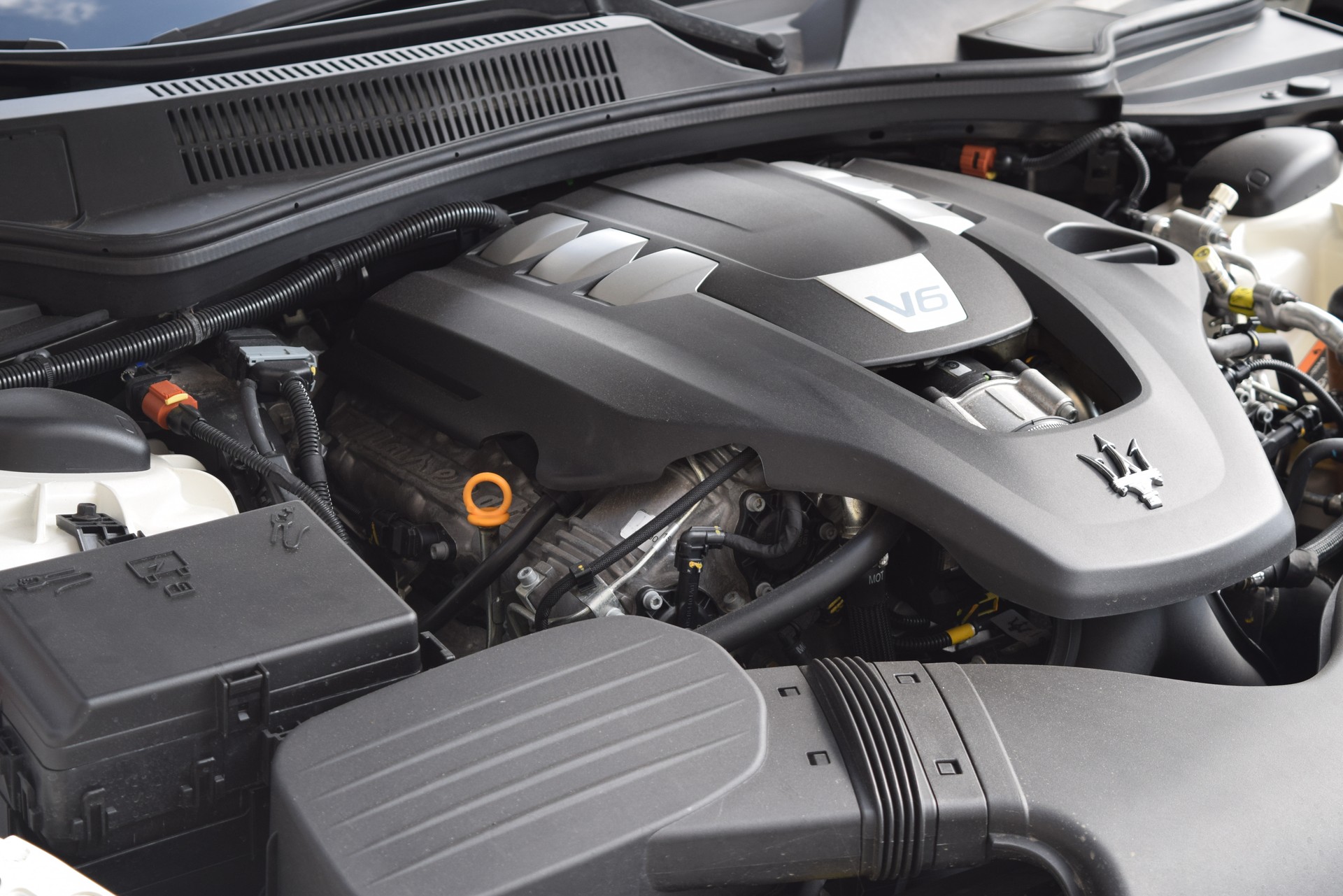MASERATI Ghibli 3.0 V6 Automatica-image-17