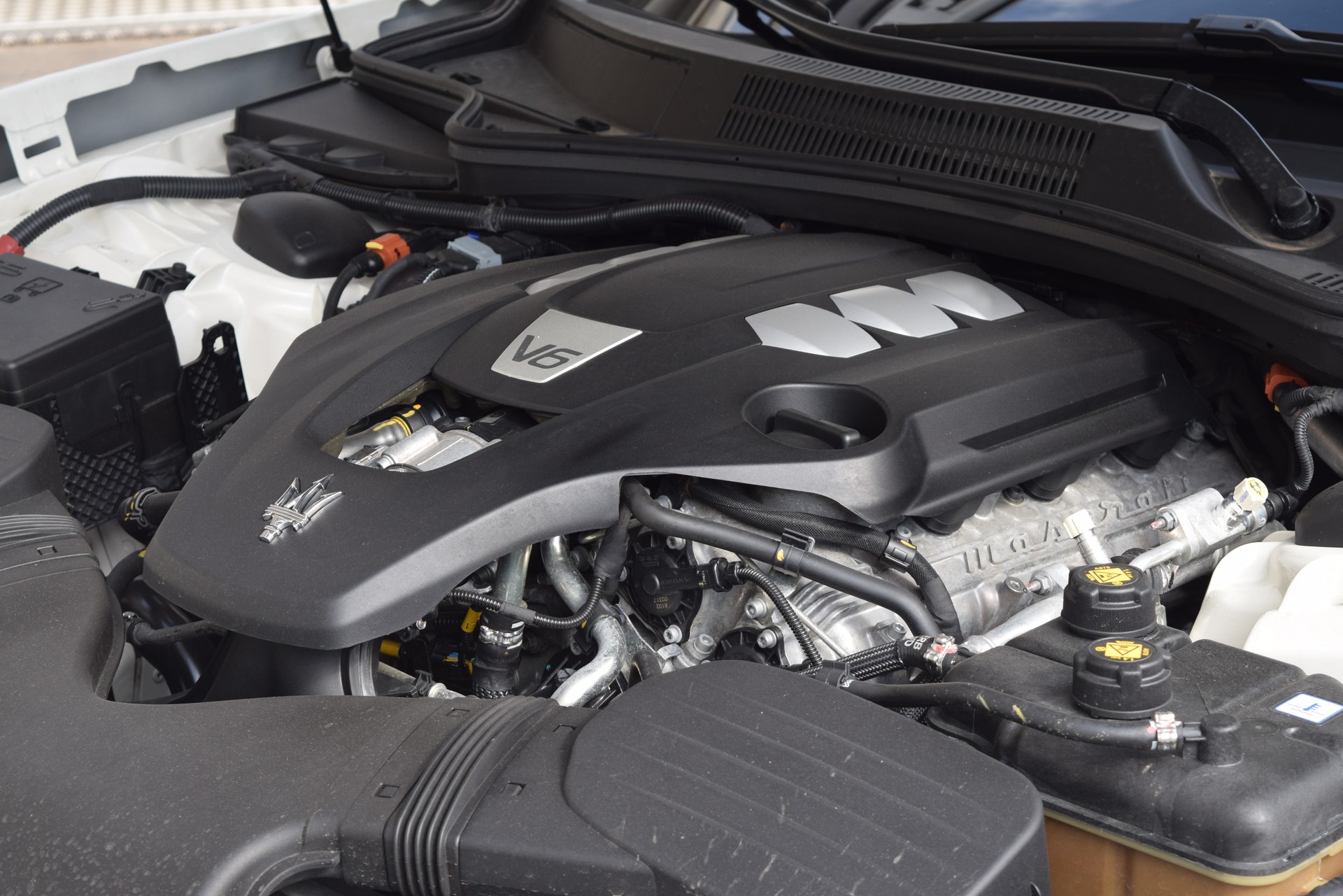 MASERATI Ghibli 3.0 V6 Automatica-image-18