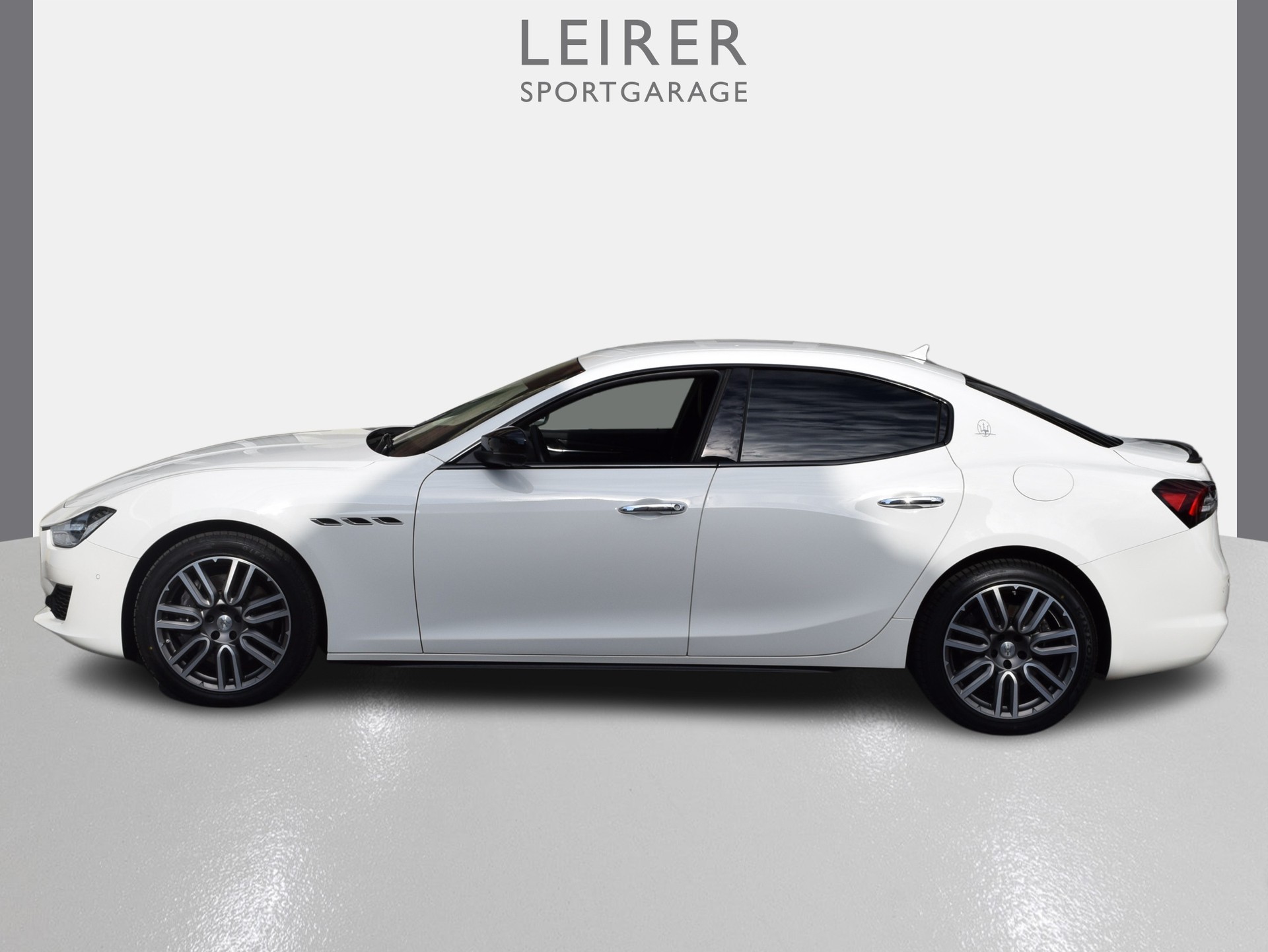 MASERATI Ghibli 3.0 V6 Automatica-image-1