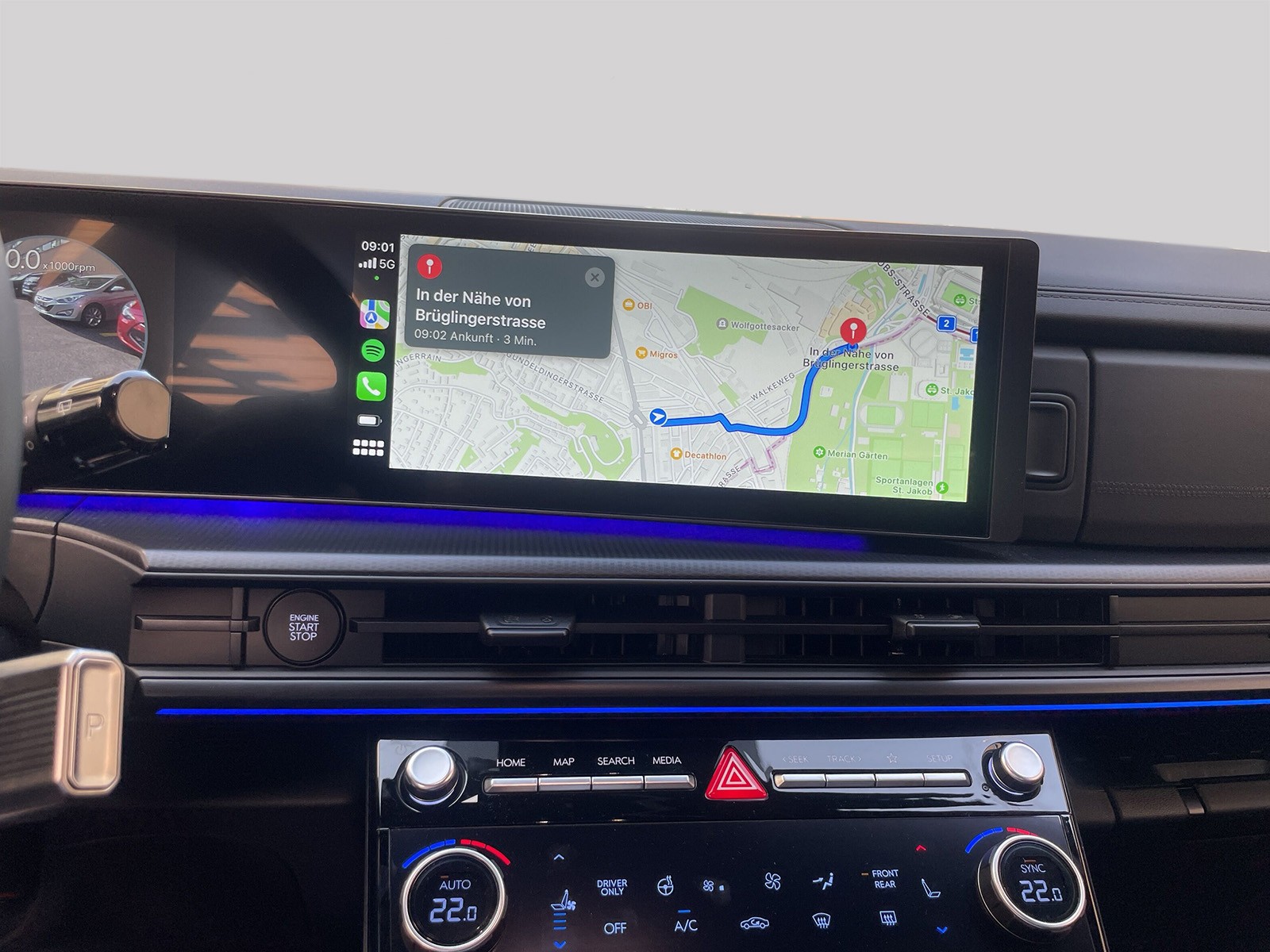 HYUNDAI Santa Fe 1.6 T-GDi PHEV Vertex Calligraphy 4WD Automatic-image-10