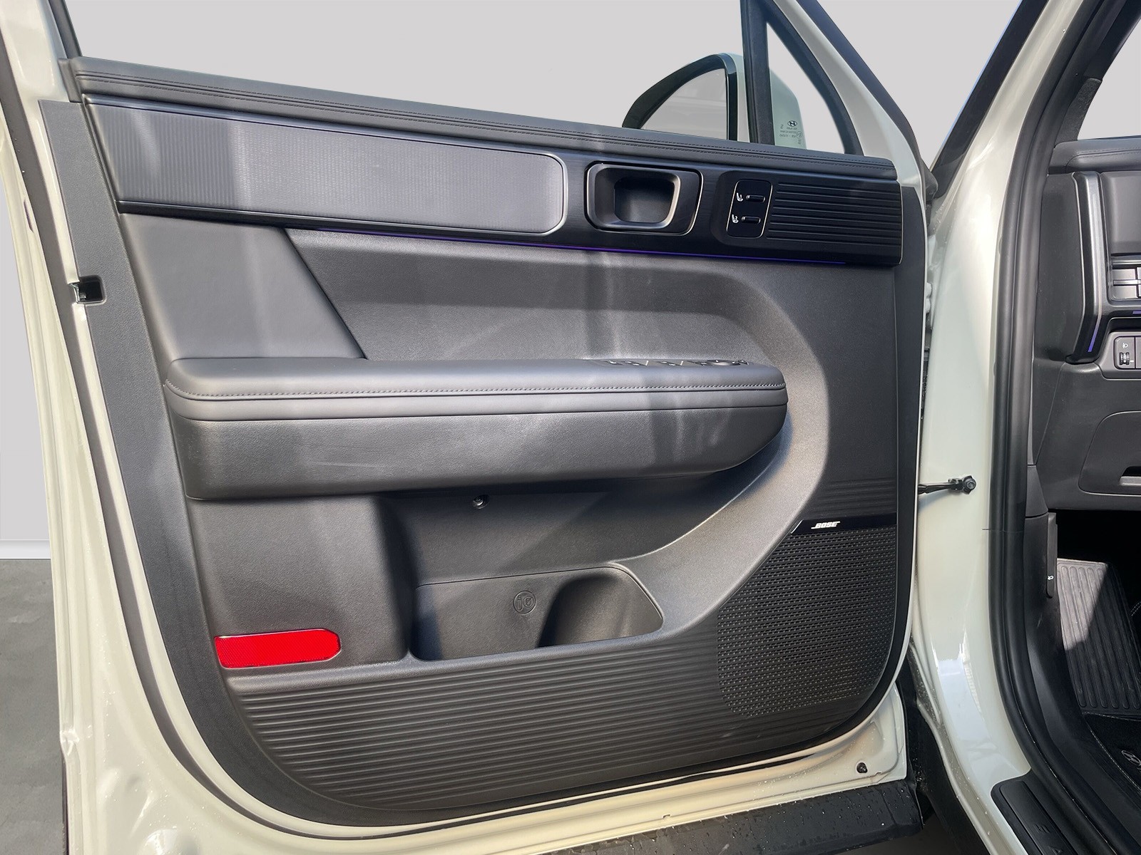 HYUNDAI Santa Fe 1.6 T-GDi PHEV Vertex Calligraphy 4WD Automatic-image-7