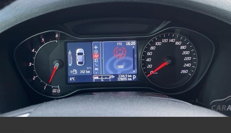 FORD S-Max 2.0 TDCi KNIE-Edition PowerShift-image-2