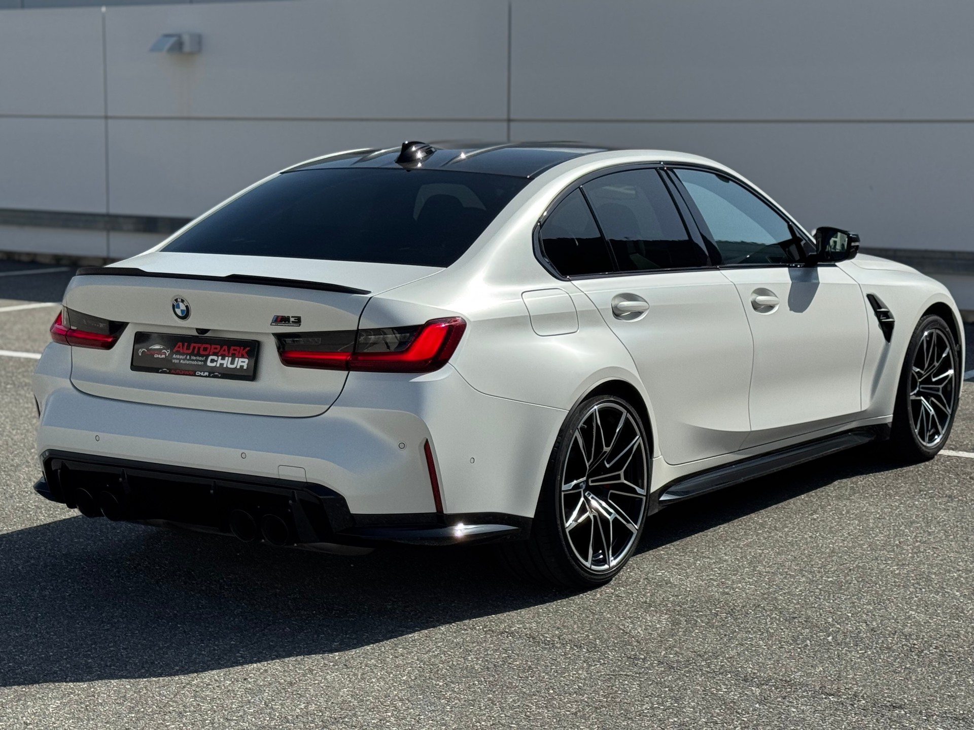 BMW M3 Competition M xDrive-image-4