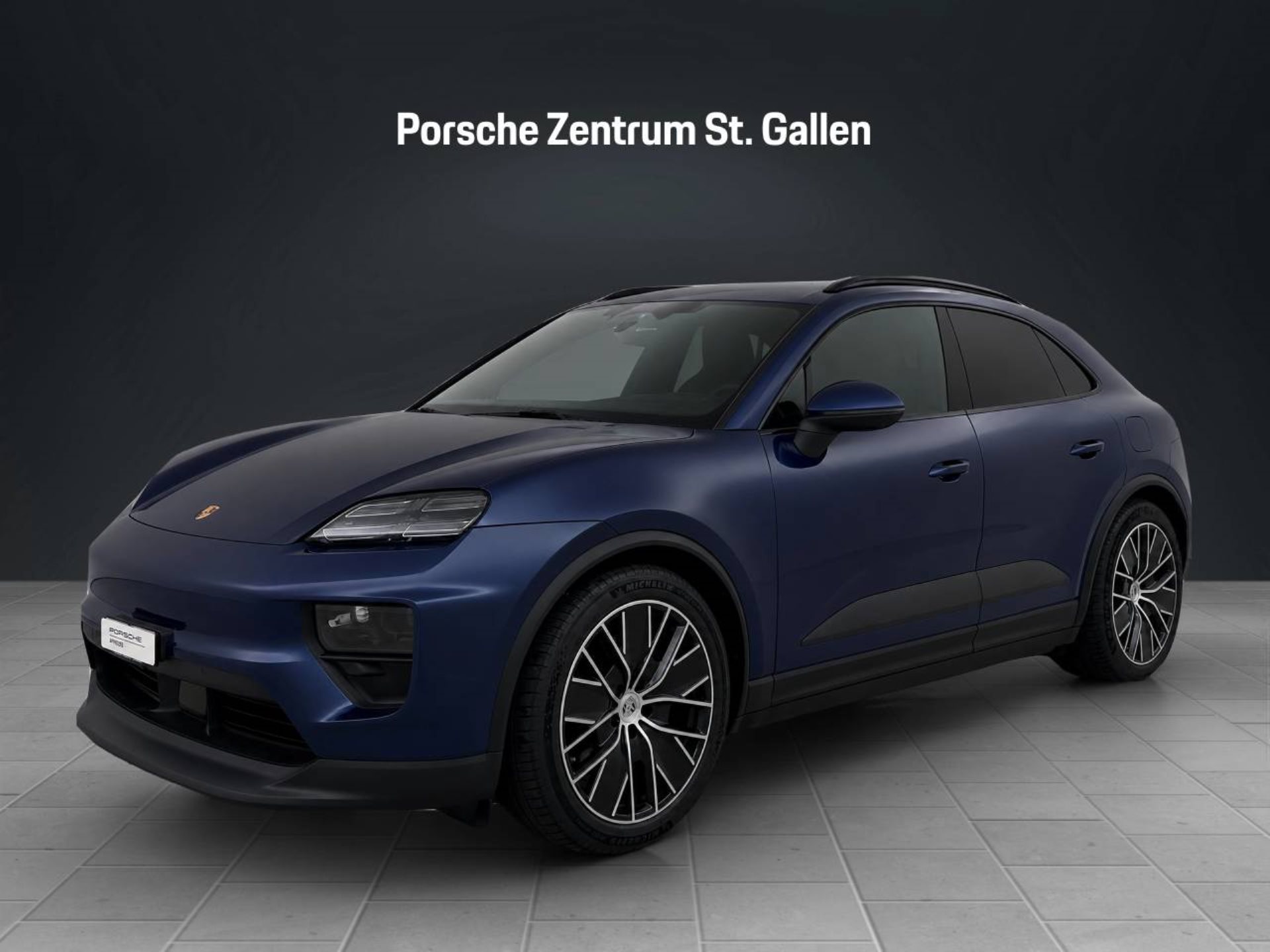 PORSCHE Macan 4-image-0