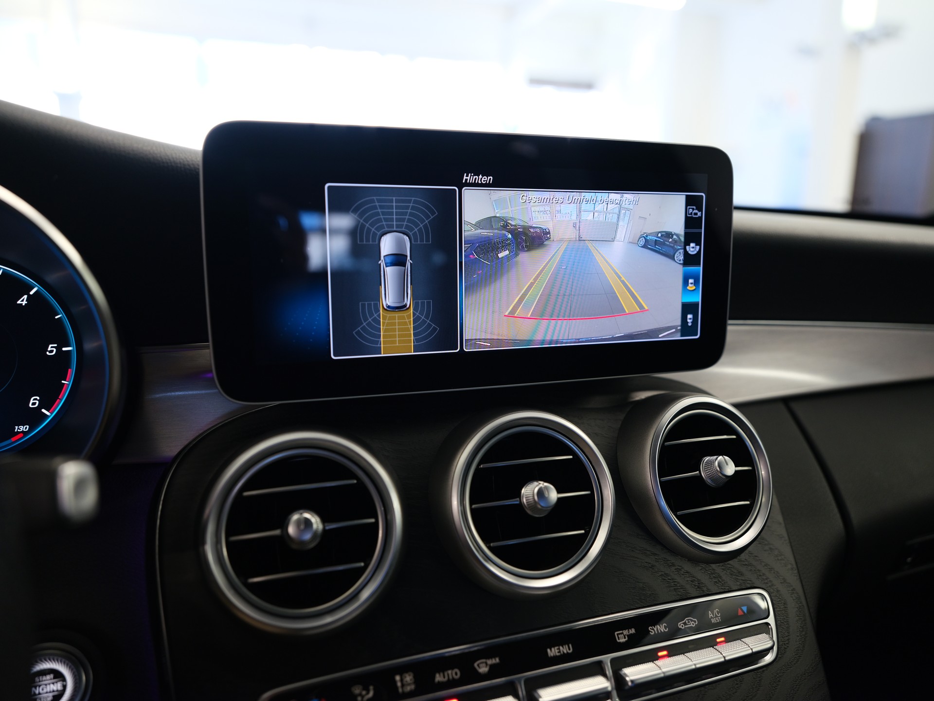MERCEDES-BENZ C 220 d Swiss Star AMG Line 4M 9G-Tronic-image-17