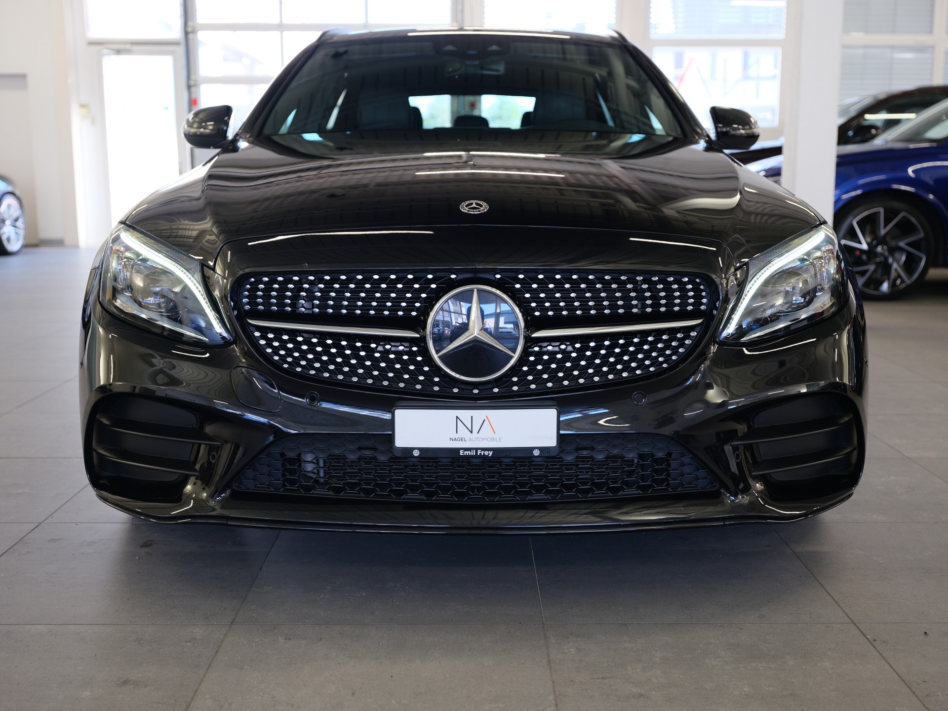 MERCEDES-BENZ C 220 d Swiss Star AMG Line 4M 9G-Tronic-image-2