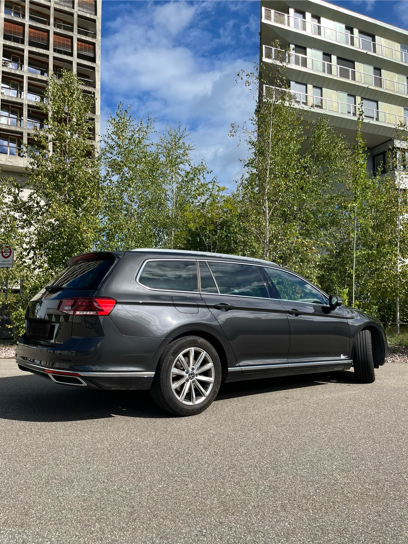 VW Passat 2.0 TDI BMT Elegance 4Motion DSG-image-1