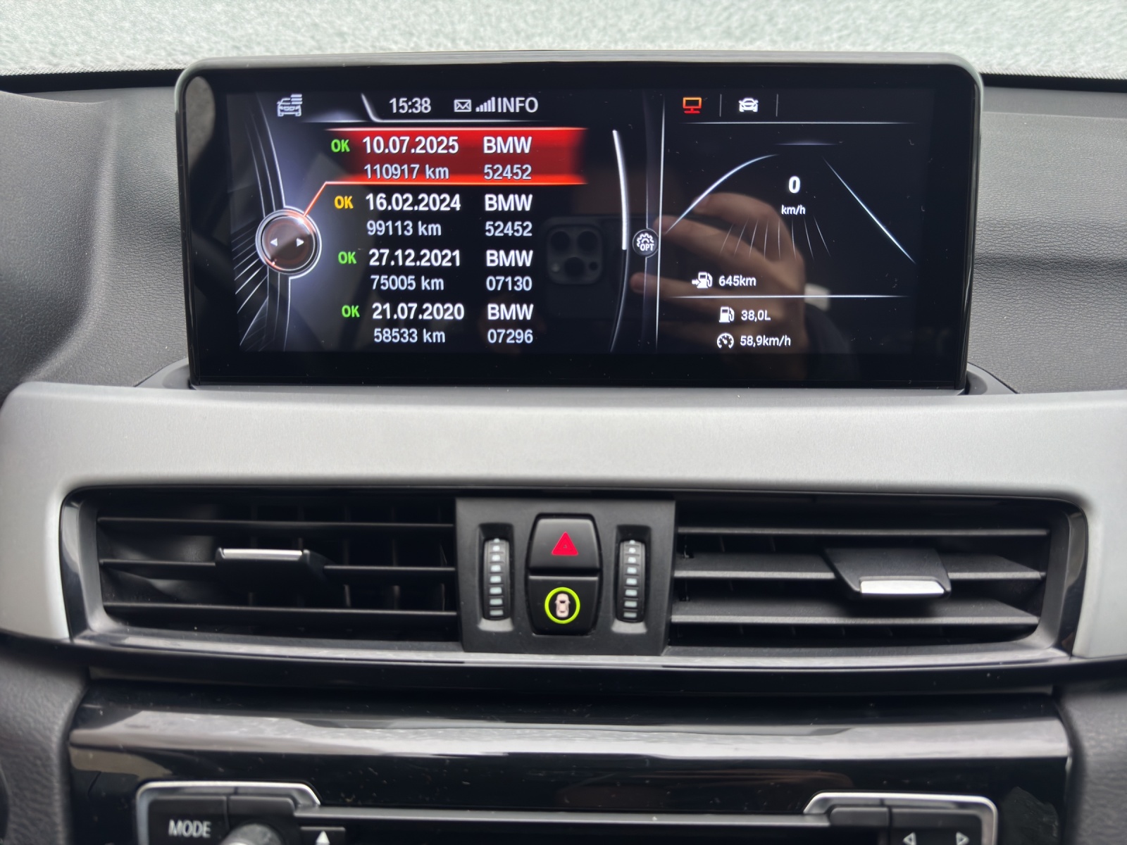 BMW X1 xDrive 18d Steptronic-image-11