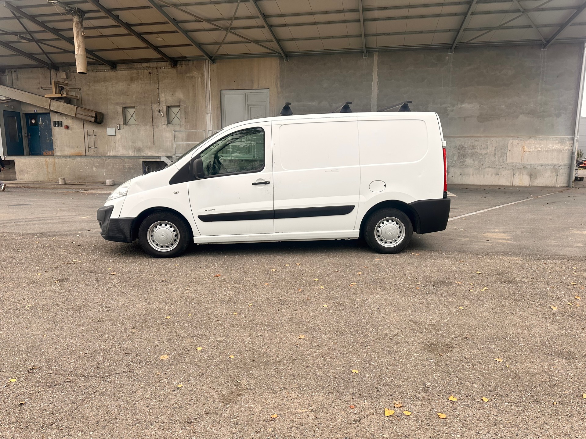 CITROEN Jumpy 1.6 HDi L1H1-image-1