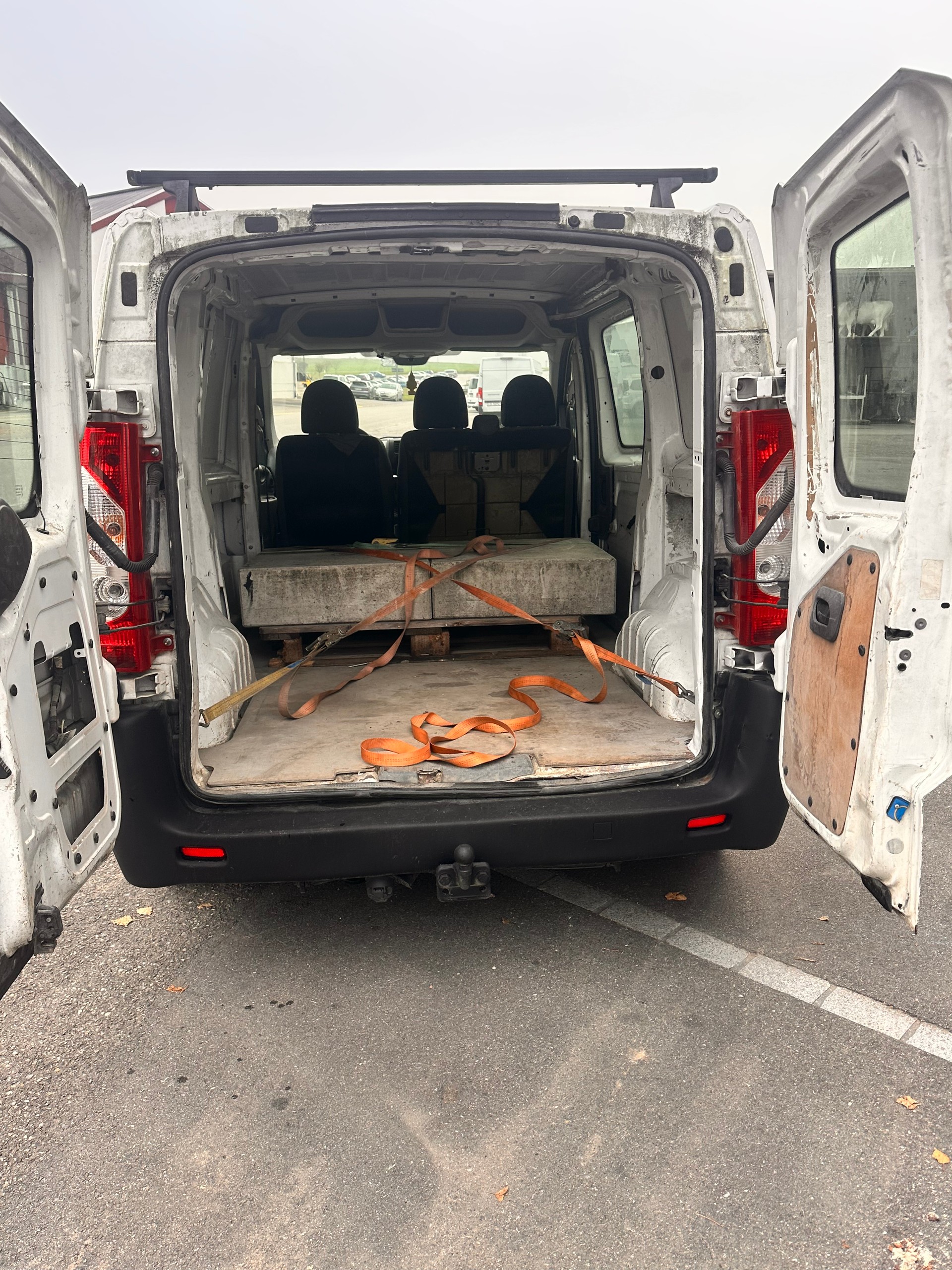 CITROEN Jumpy 1.6 HDi L1H1-image-9