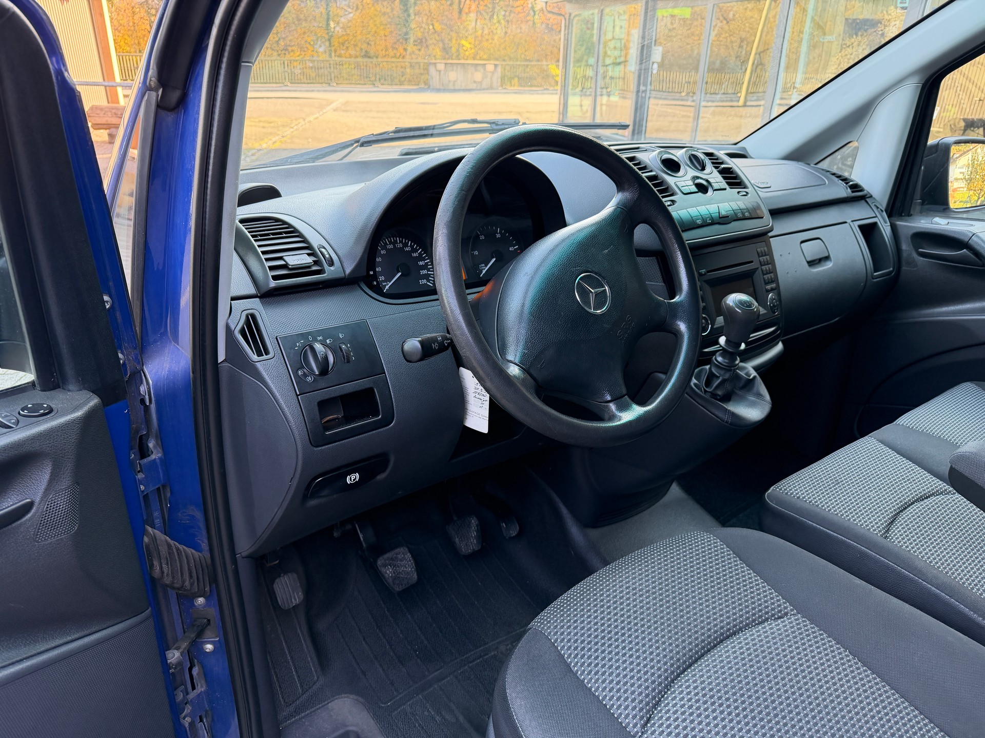 MERCEDES-BENZ Vito 113 CDI Blue Efficiency-image-6