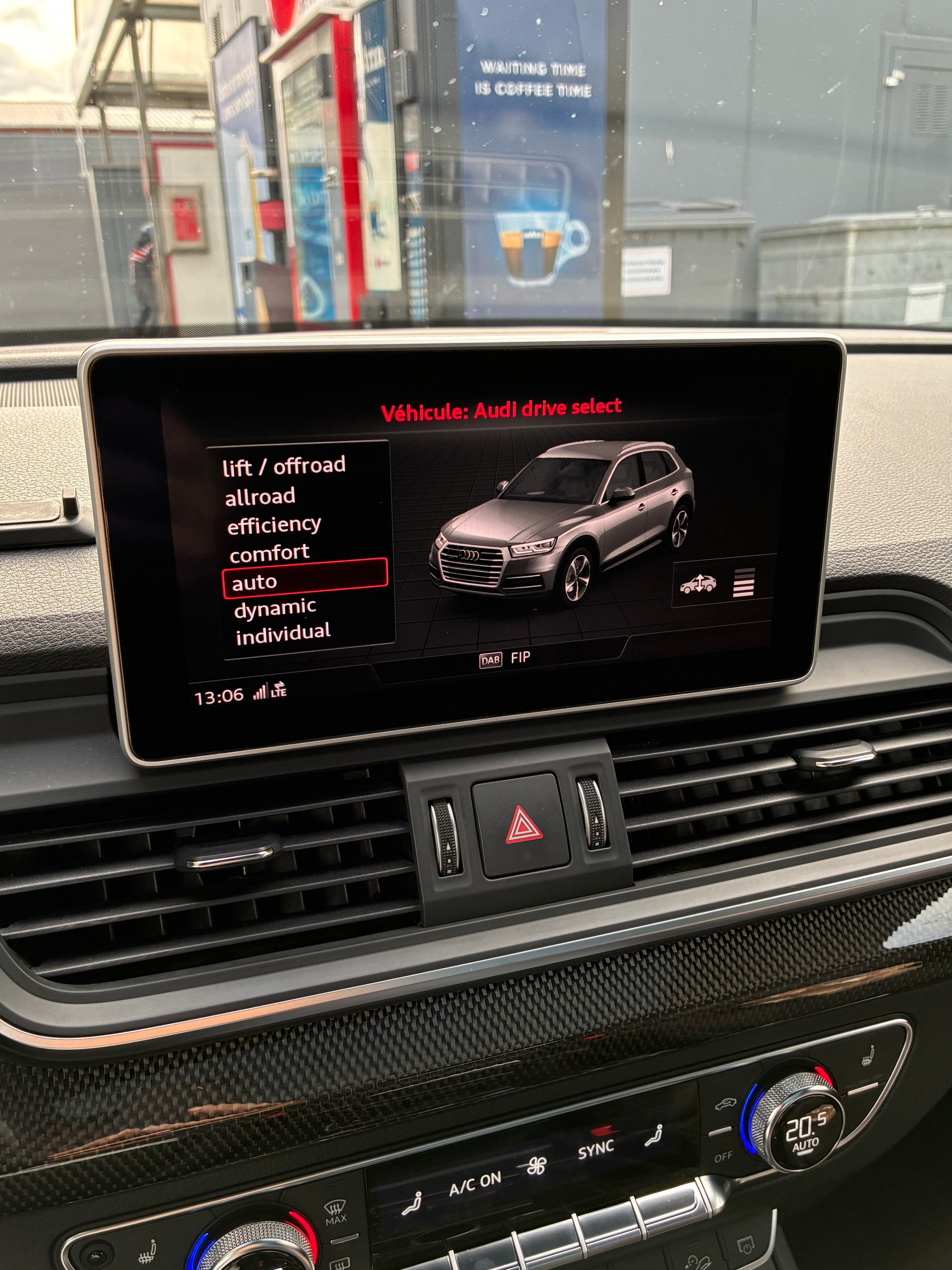 AUDI SQ5 3.0 TFSI quattro S-tronic-image-13