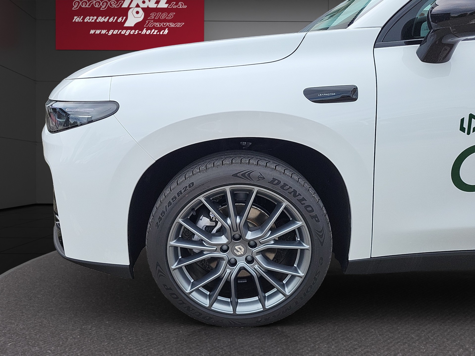 LEAPMOTOR C10 70kWh Design REEV-image-3
