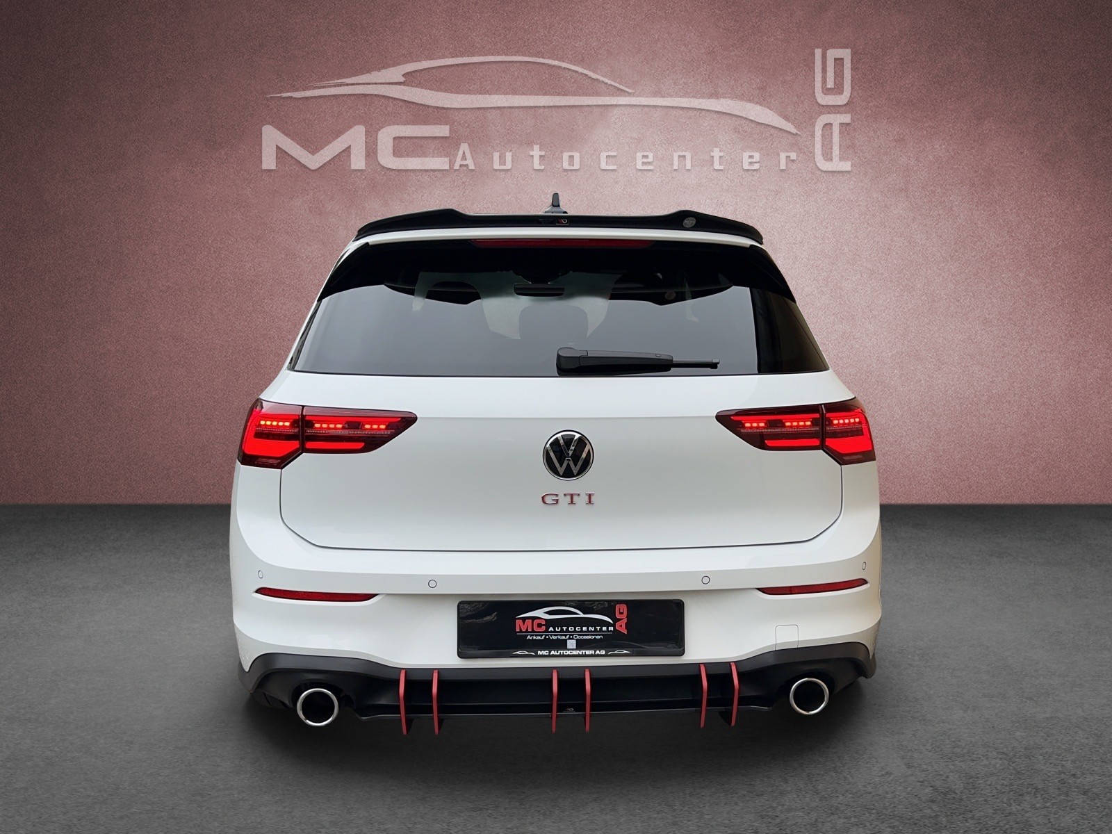 VW Golf 2.0 TSI GTI DSG-image-4