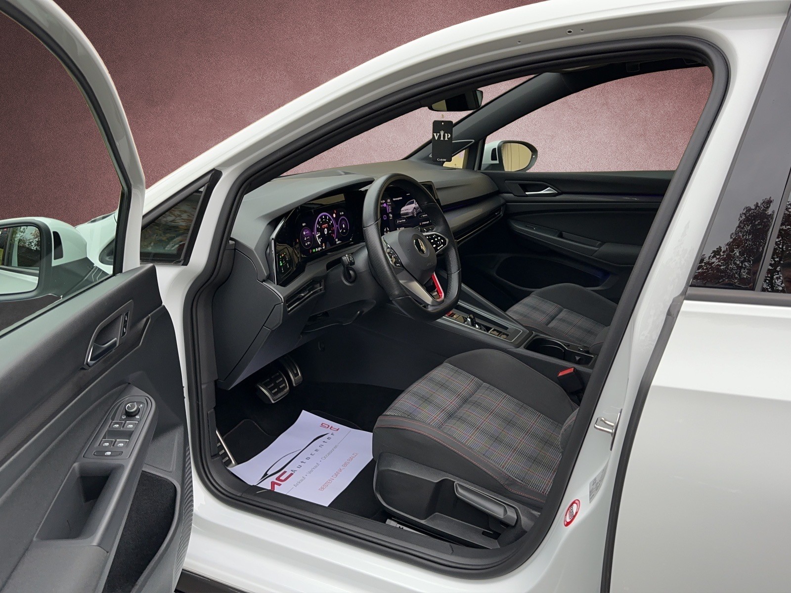 VW Golf 2.0 TSI GTI DSG-image-5