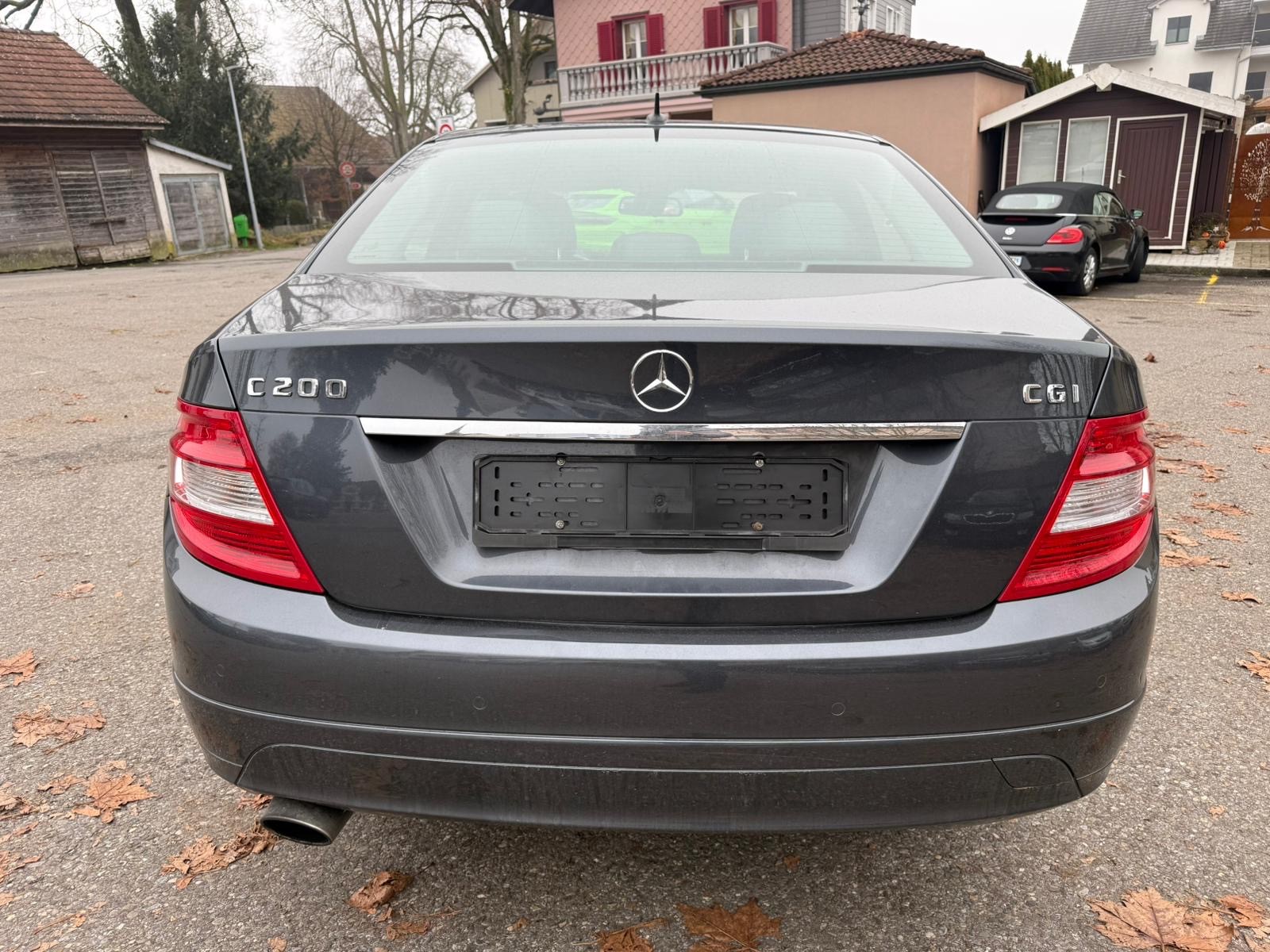 MERCEDES-BENZ C 200 CGI BlueEfficiency Automatic-image-6