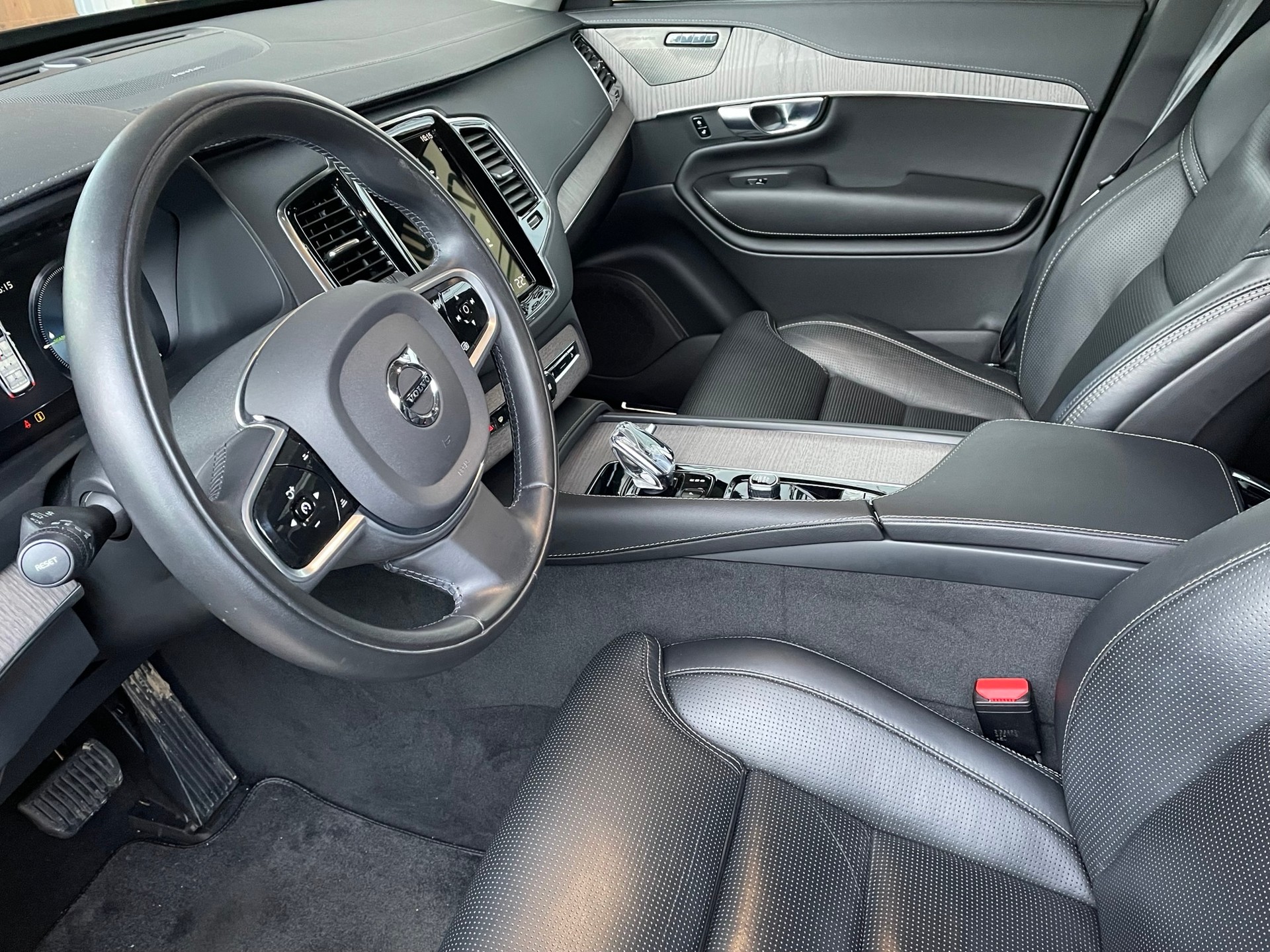 VOLVO XC90 2.0 T8 TE Inscription 7P.-image-3