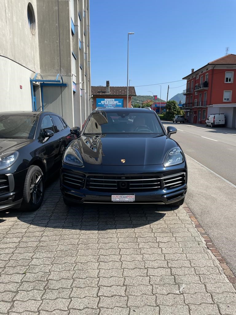 PORSCHE Cayenne E-Hybrid-image-1