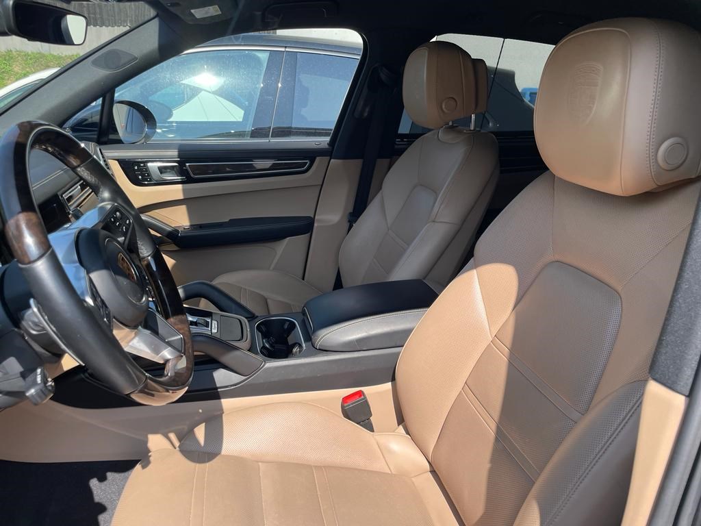 PORSCHE Cayenne E-Hybrid-image-9