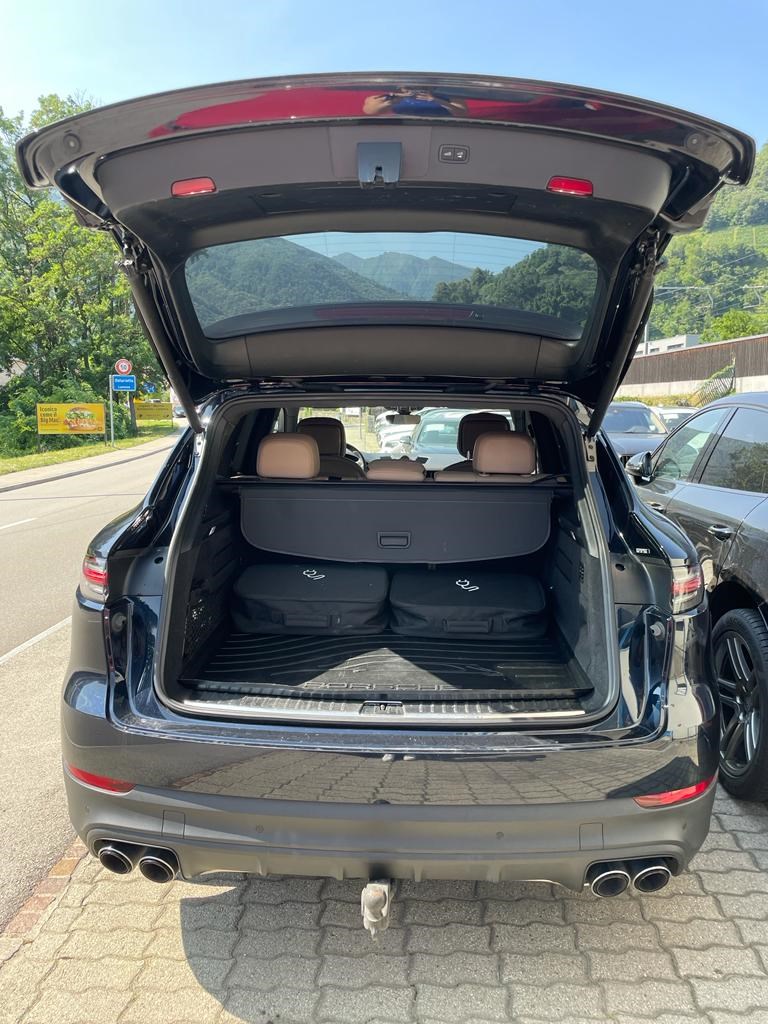 PORSCHE Cayenne E-Hybrid-image-6