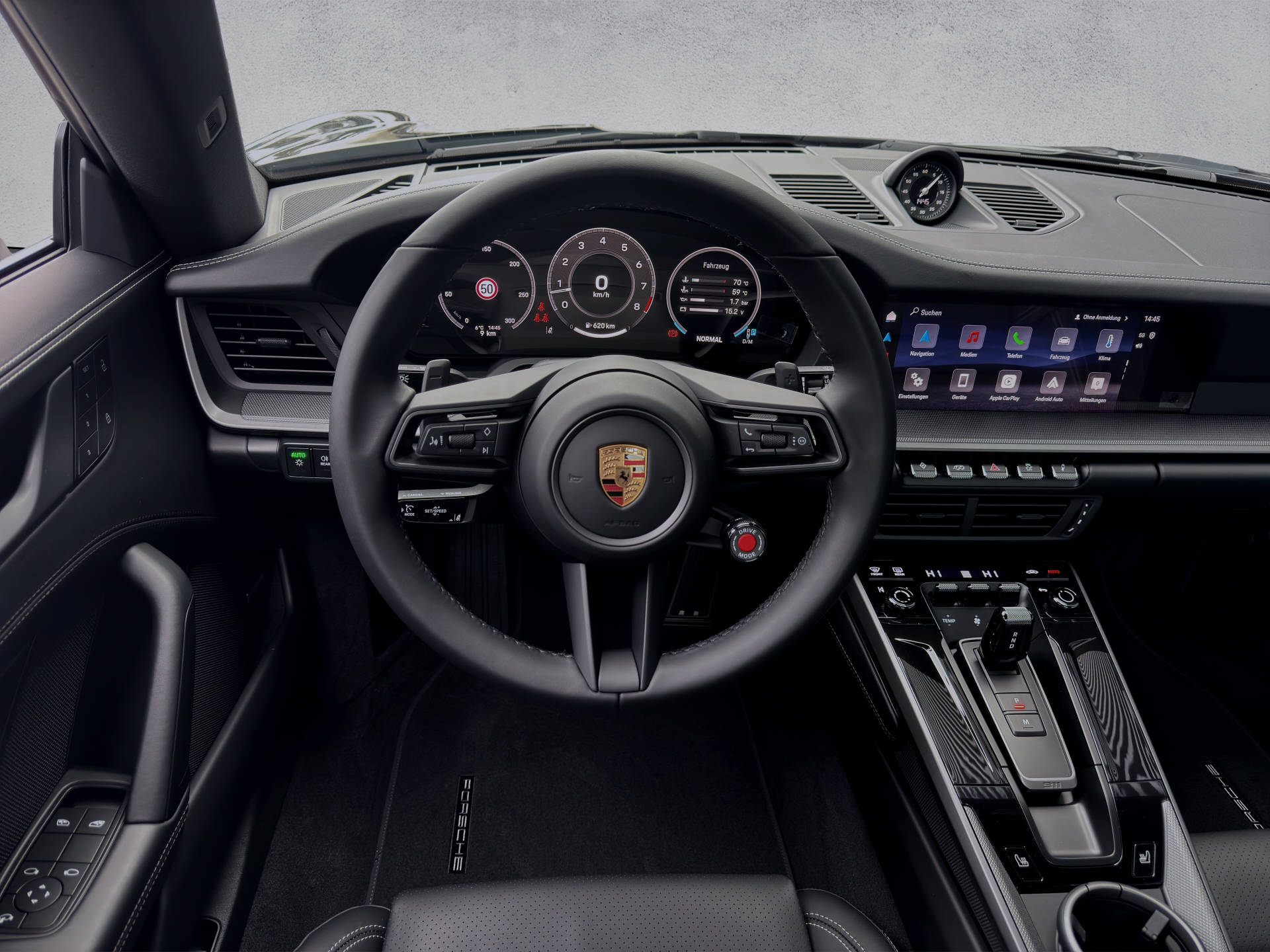 PORSCHE 911 Carrera-image-5