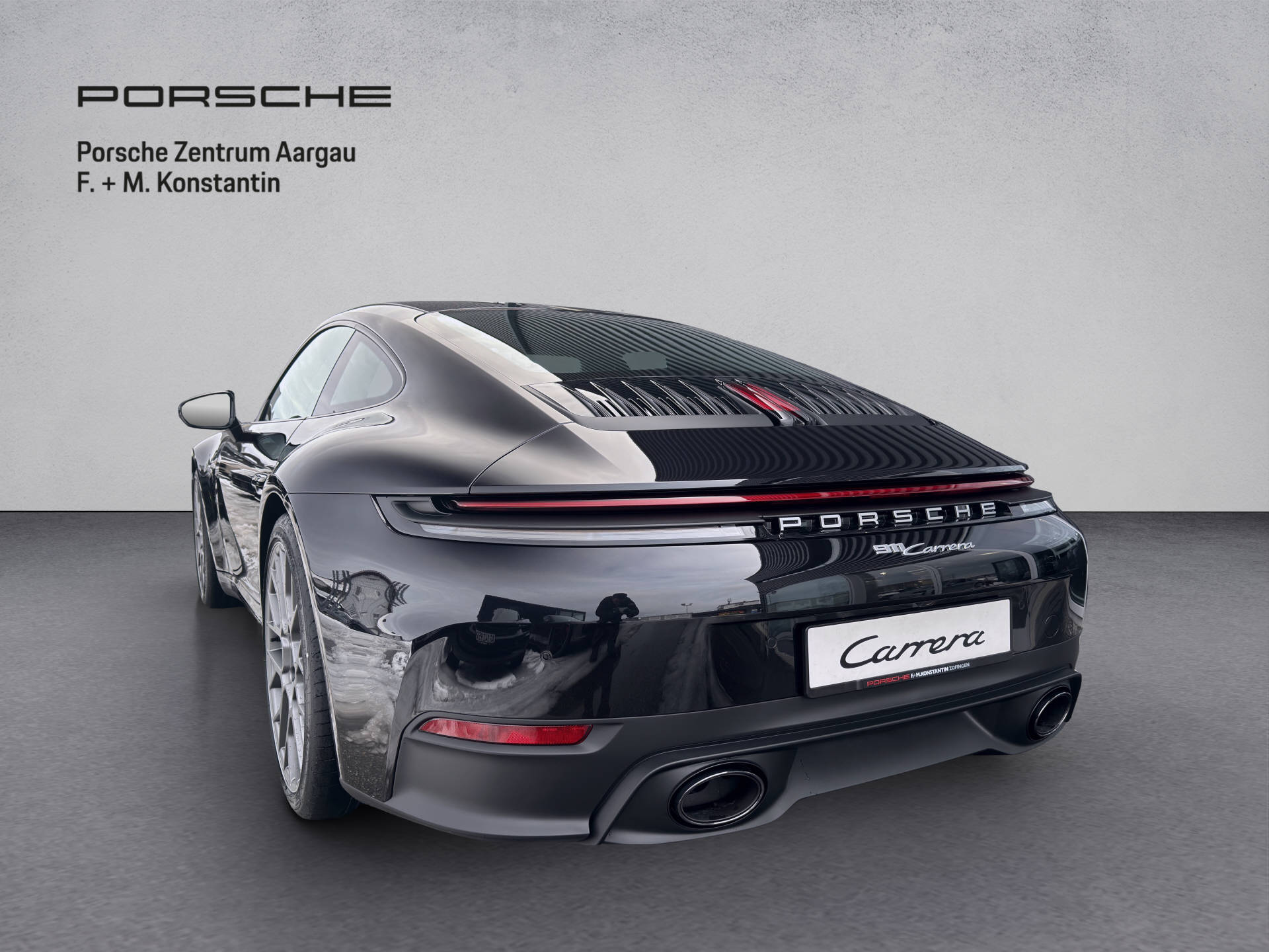 PORSCHE 911 Carrera-image-3