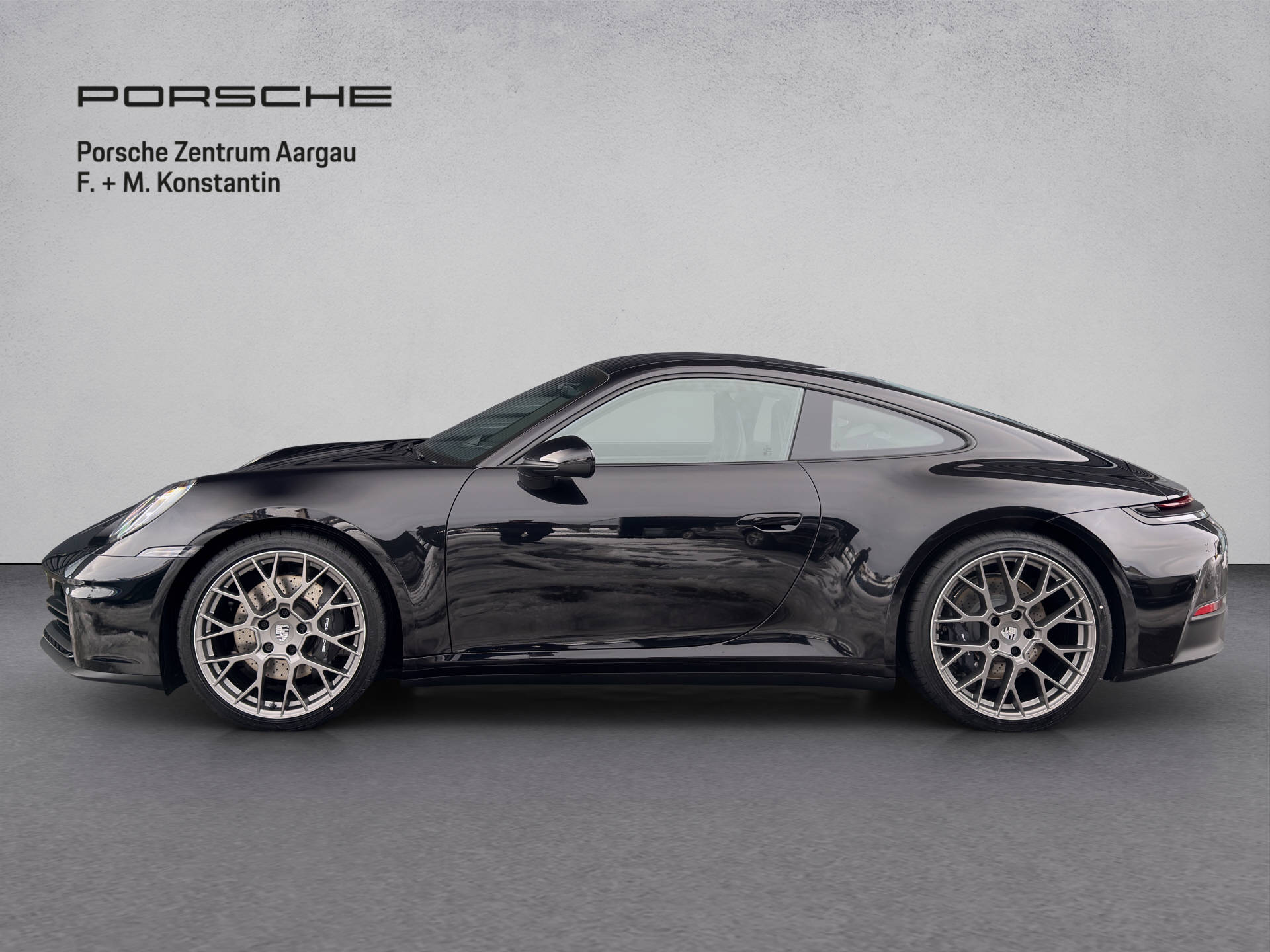 PORSCHE 911 Carrera-image-2
