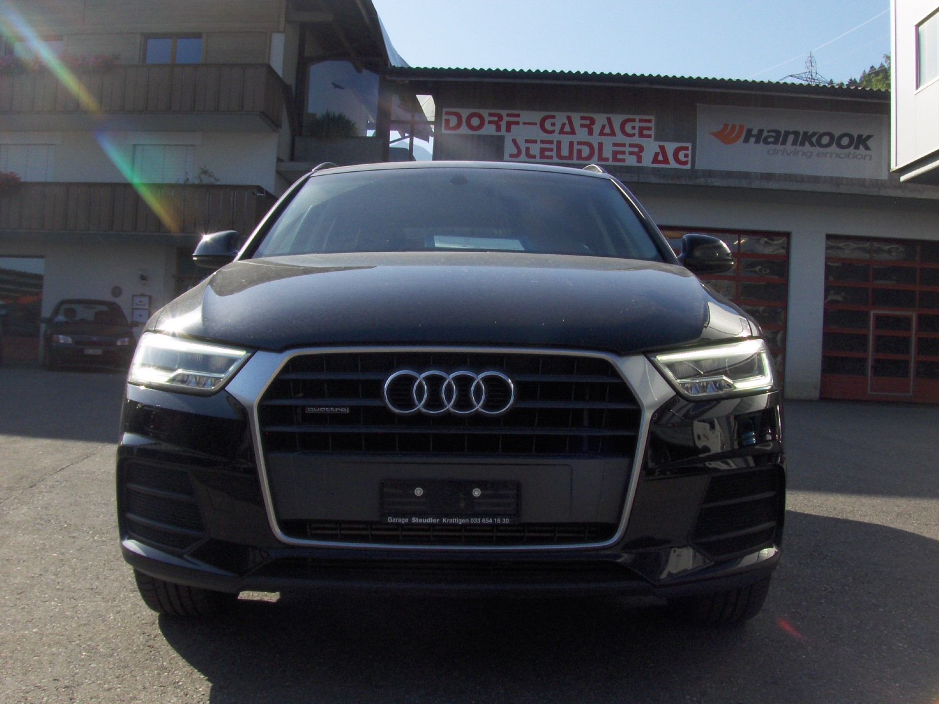 AUDI Q3 2.0 TFSI quattro S-tronic-image-2