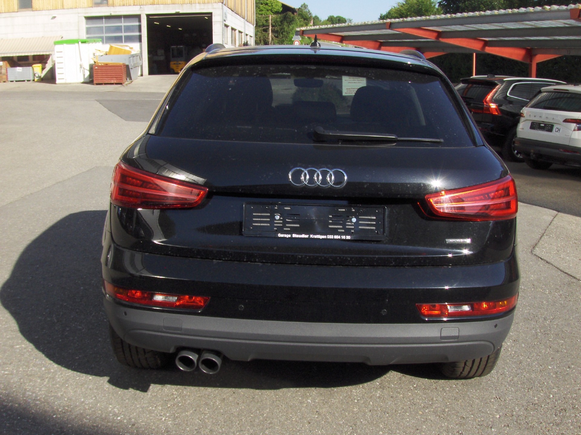 AUDI Q3 2.0 TFSI quattro S-tronic-image-5