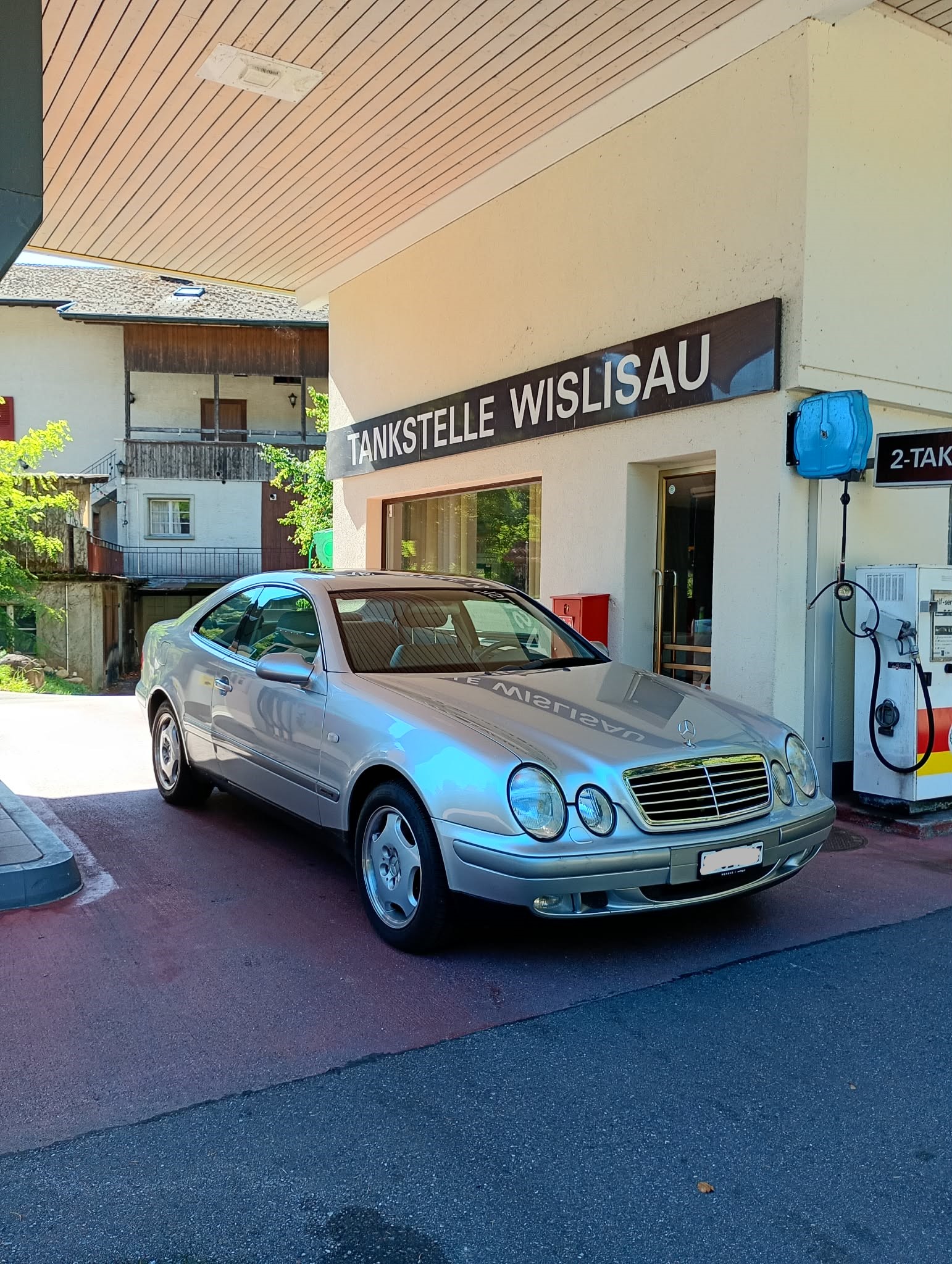 Car photo