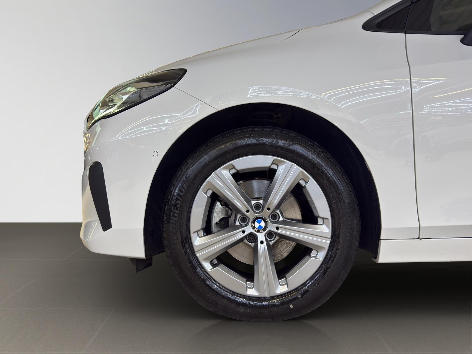 BMW 218d Active Tourer-image-18