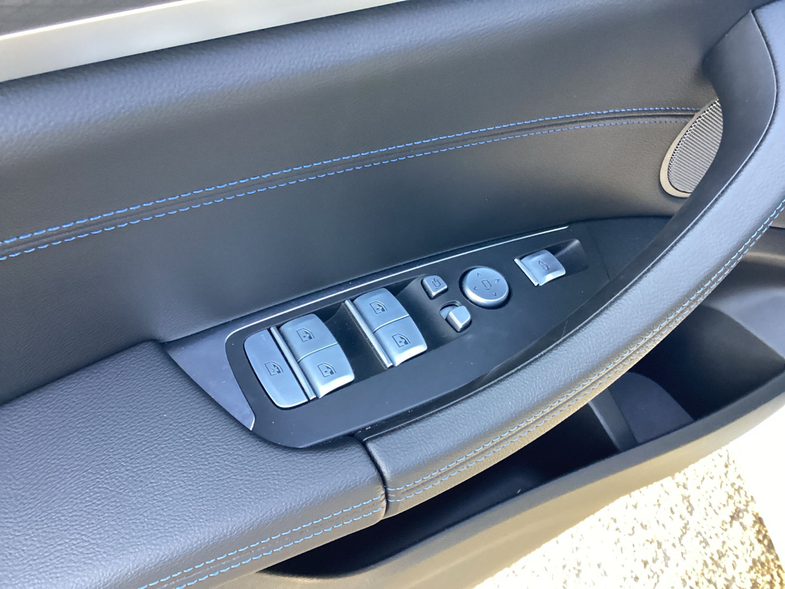 BMW iX3 Impressive-image-17