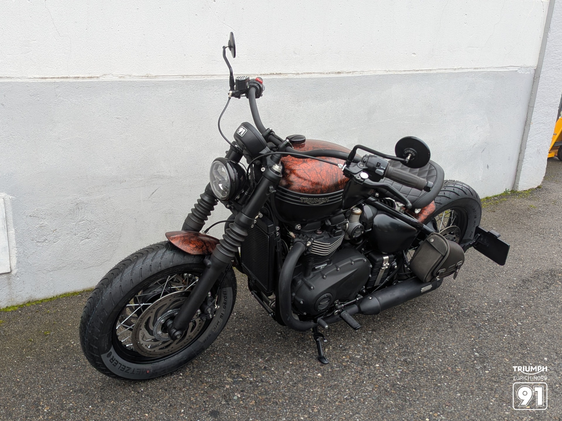 TRIUMPH Bonneville 1200 Bobber Black ABS-image-9