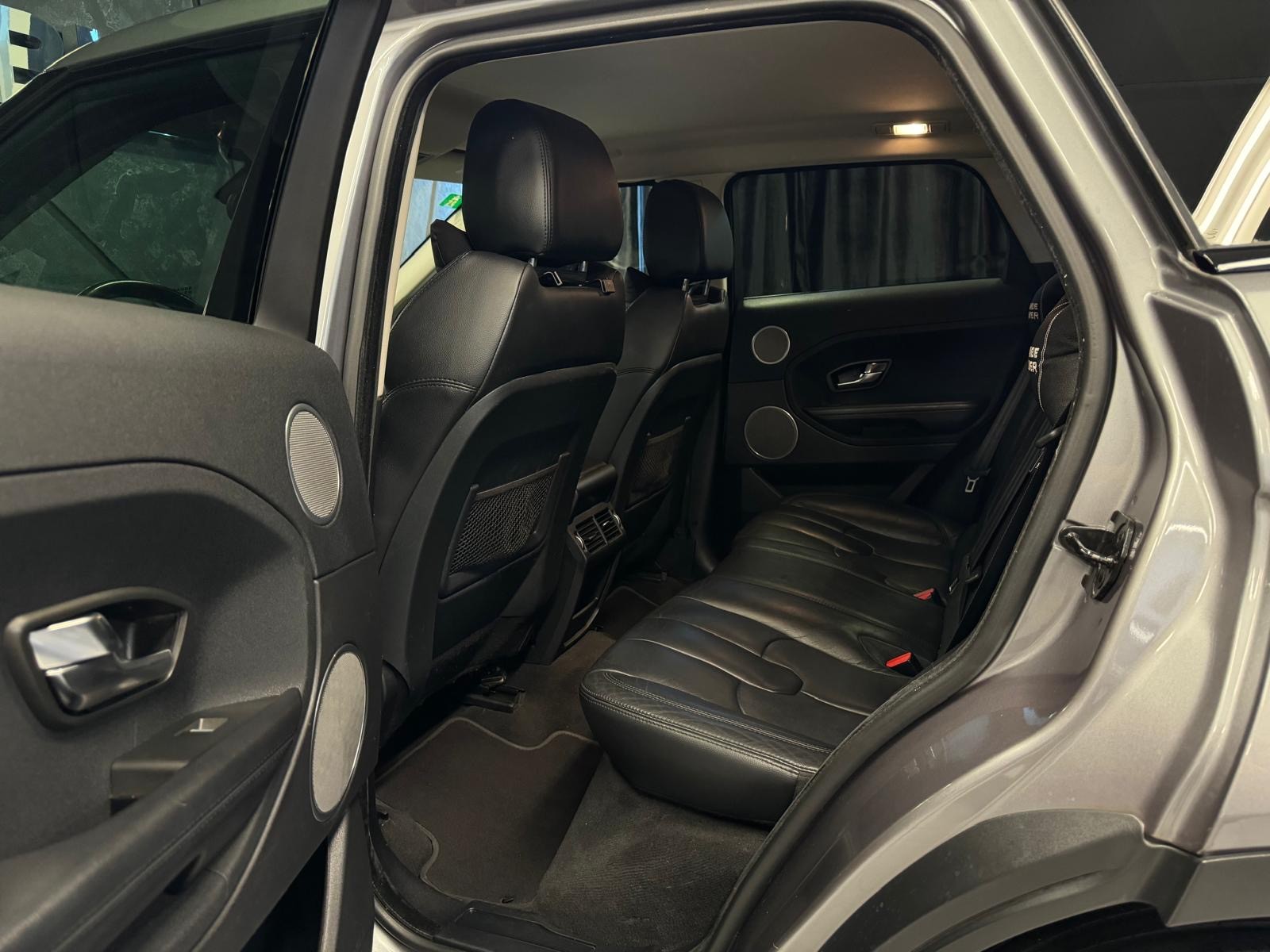 LAND ROVER Range Rover Evoque 2.2 TD4 Dynamic AT6-image-12