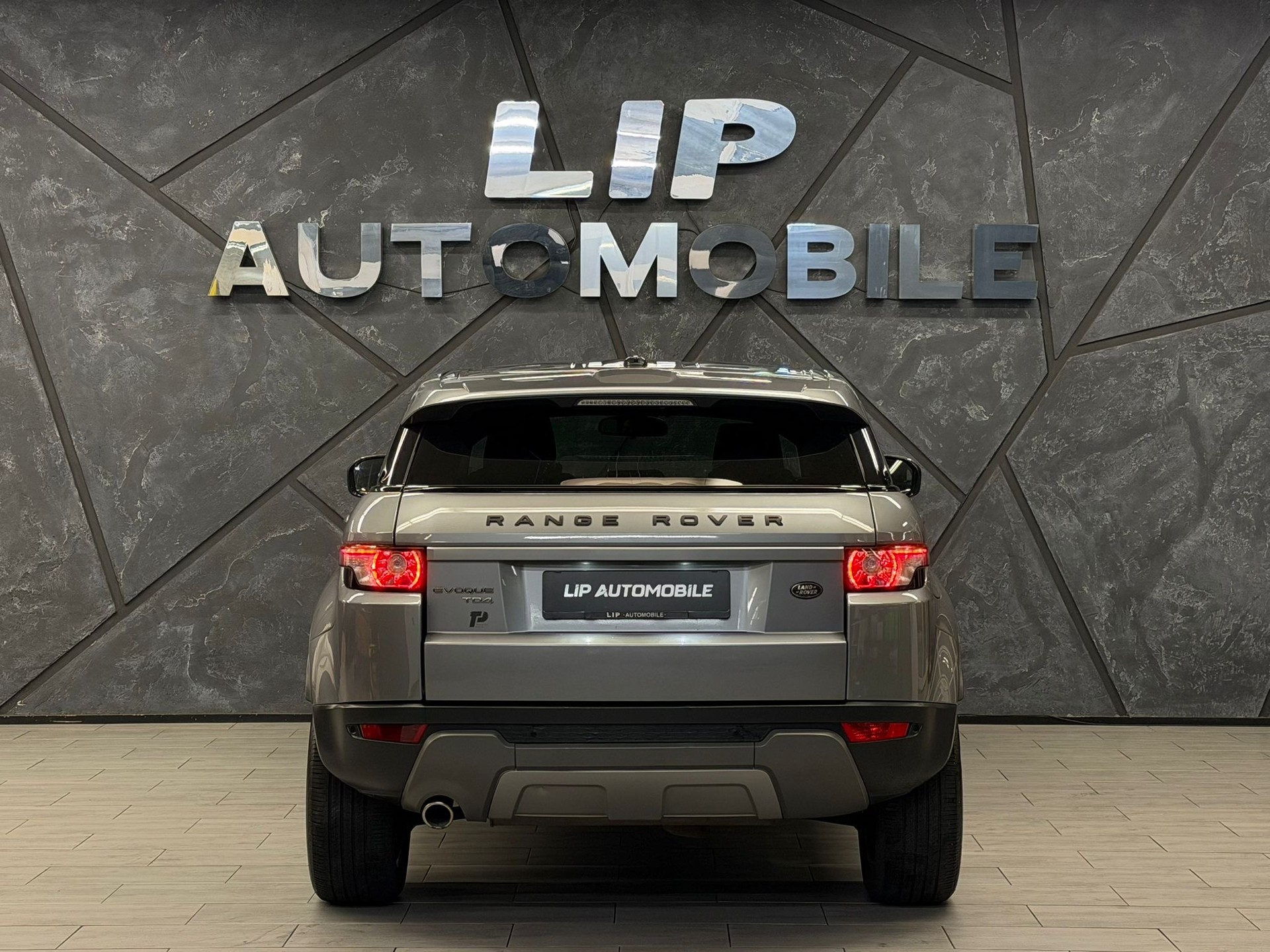 LAND ROVER Range Rover Evoque 2.2 TD4 Dynamic AT6-image-6