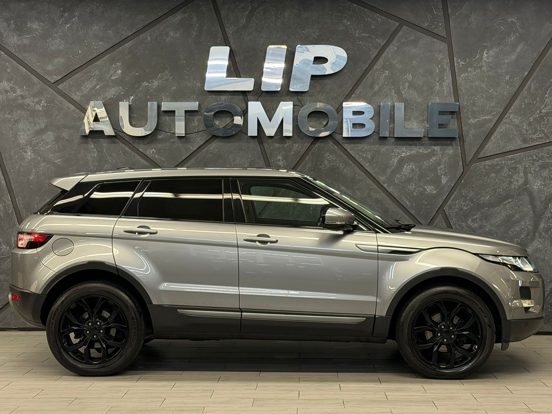 LAND ROVER Range Rover Evoque 2.2 TD4 Dynamic AT6-image-3