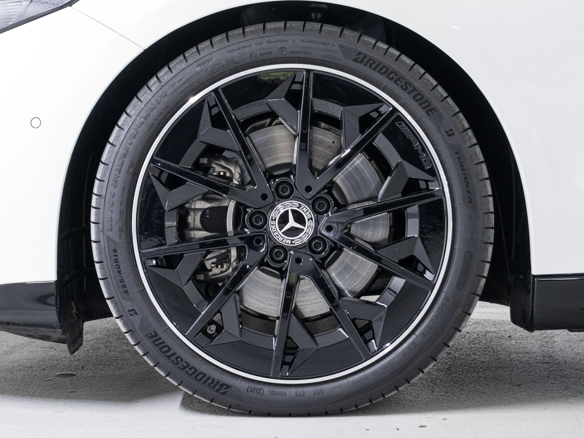 MERCEDES-BENZ CLA 220 4MATIC-image-14