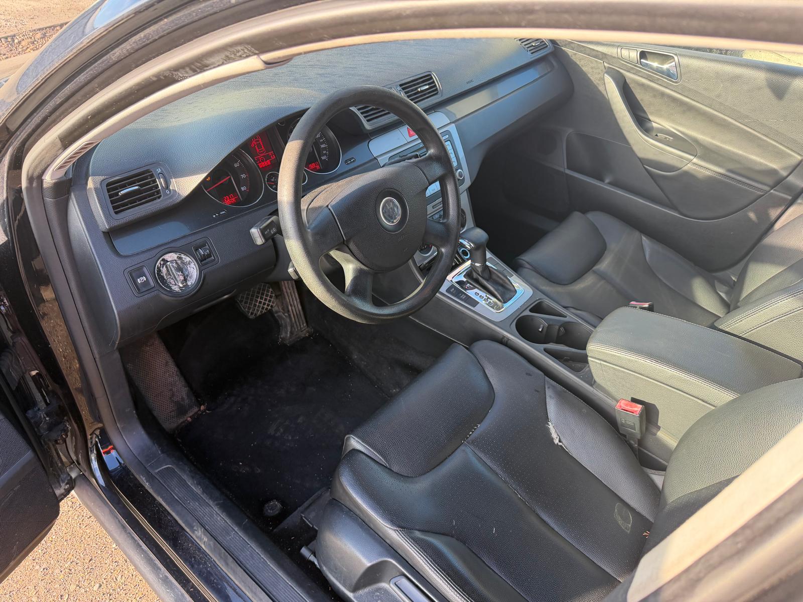 VW Passat Variant 2.0T FSI Highline-image-6
