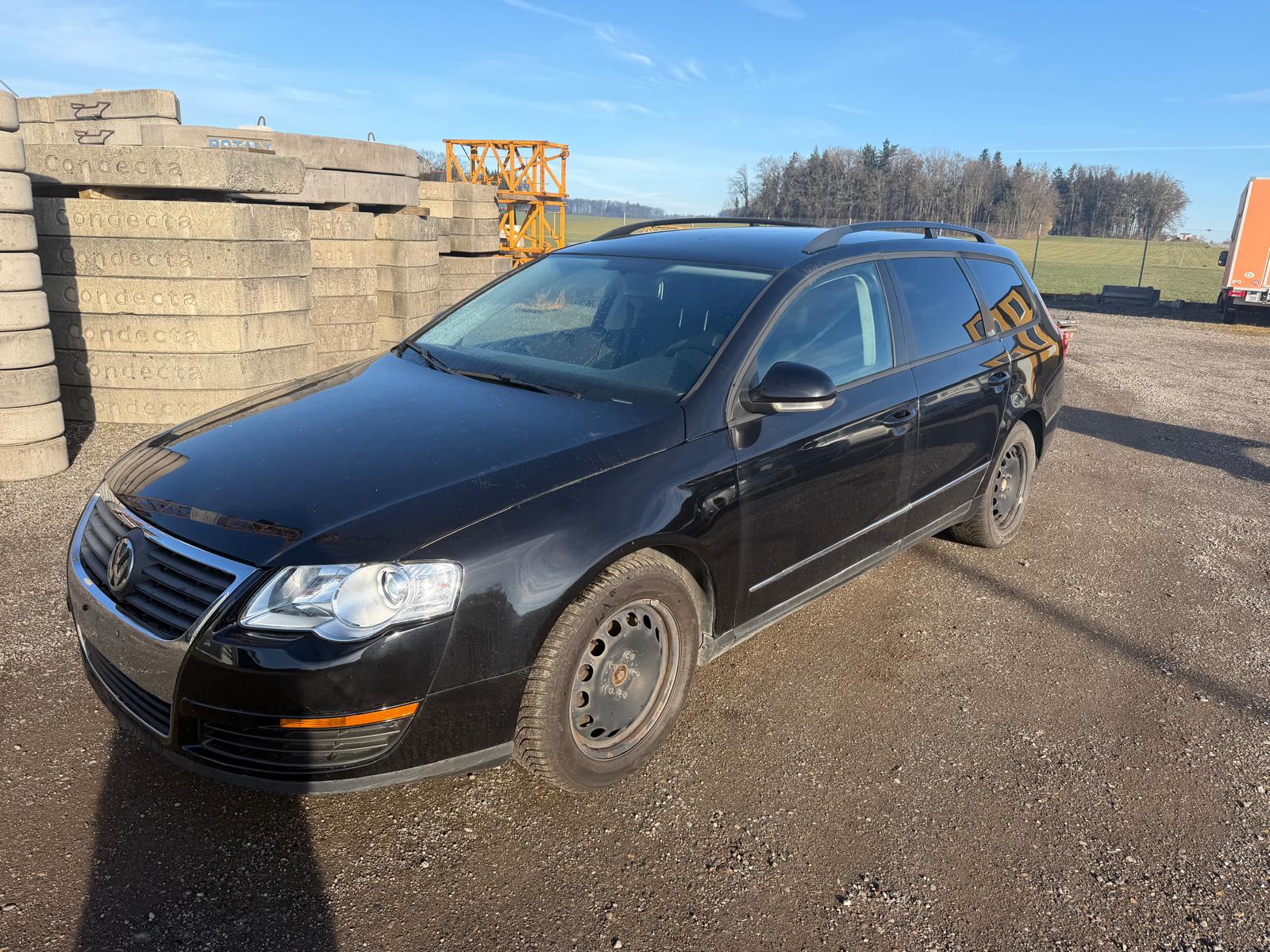 VW Passat Variant 2.0T FSI Highline-showroom-element-3