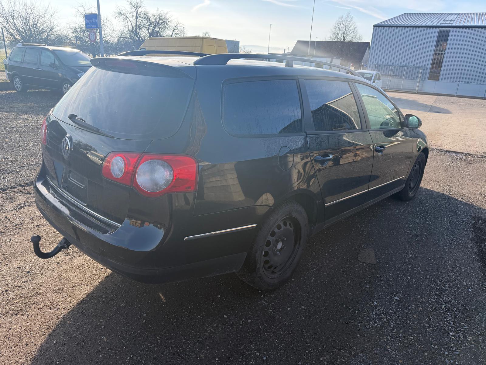 VW Passat Variant 2.0T FSI Highline-image-4