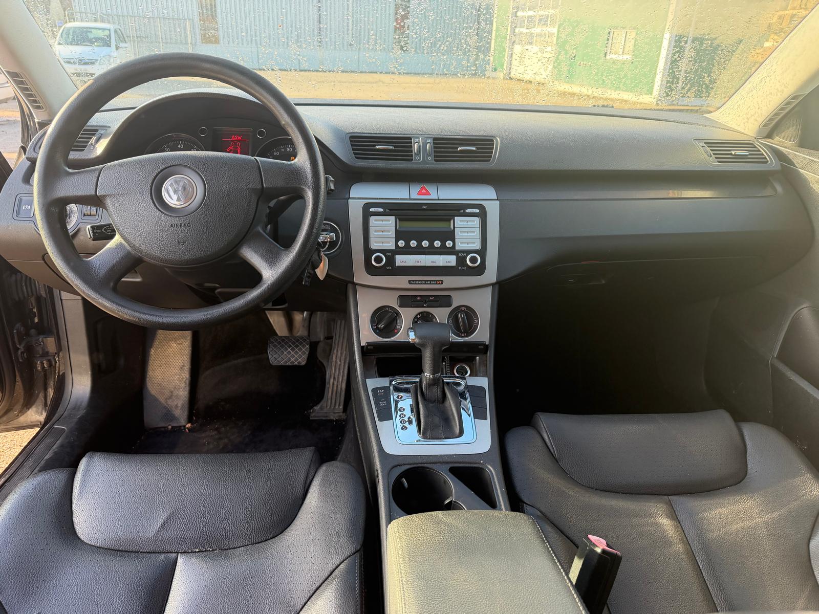 VW Passat Variant 2.0T FSI Highline-image-7